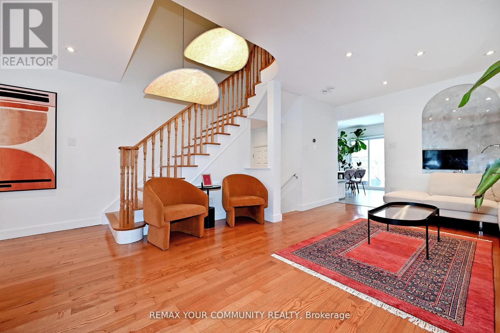 152 Vanguard Road W, Vaughan, Ontario L4K 5G8 - Photo 8 - N12899854