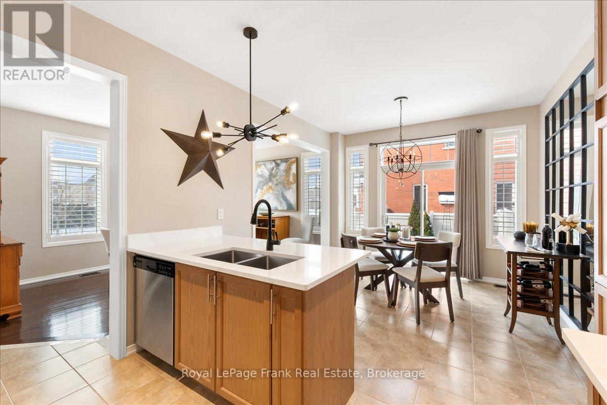 79 Durhamview Crescent, Whitchurch-Stouffville, Ontario  L4A 1S4 - Photo 11 - N12899890