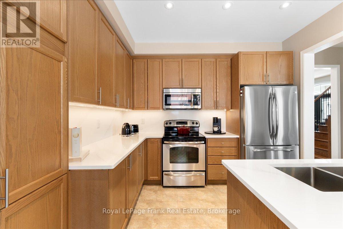 79 Durhamview Crescent, Whitchurch-Stouffville, Ontario  L4A 1S4 - Photo 12 - N12899890