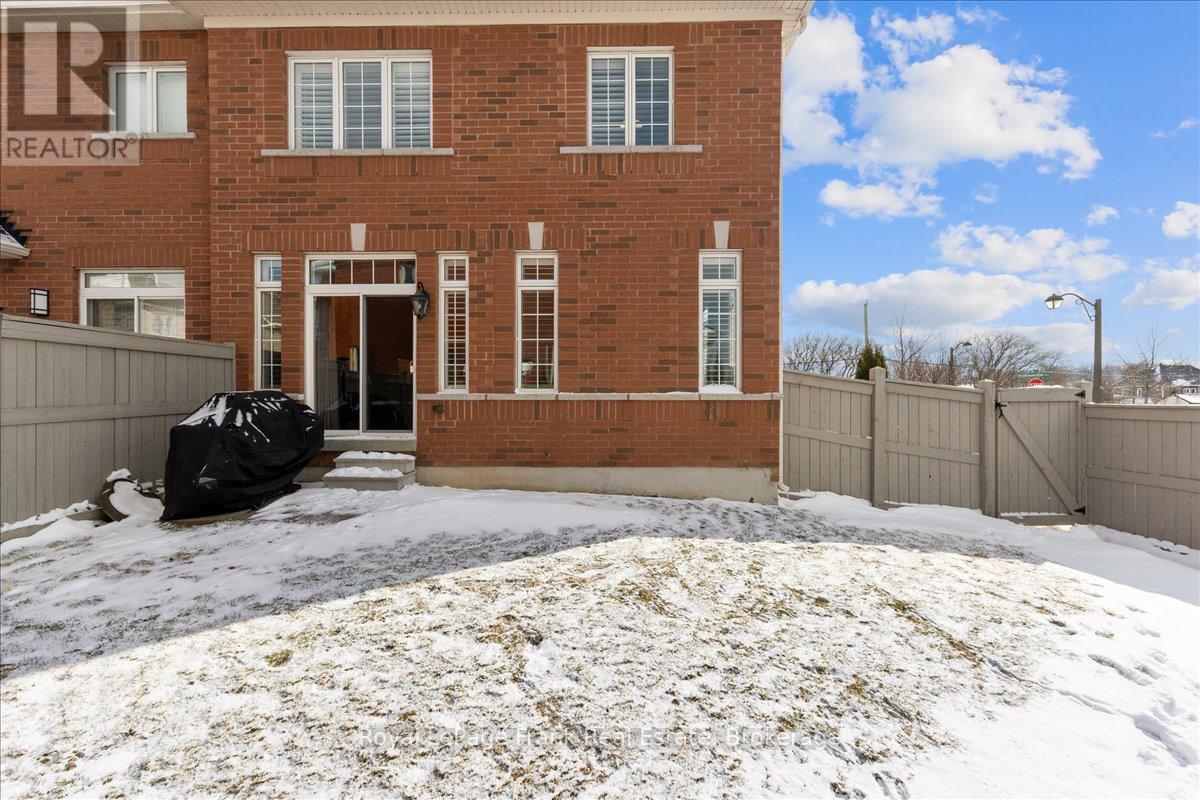 79 Durhamview Crescent, Whitchurch-Stouffville, Ontario  L4A 1S4 - Photo 33 - N12899890