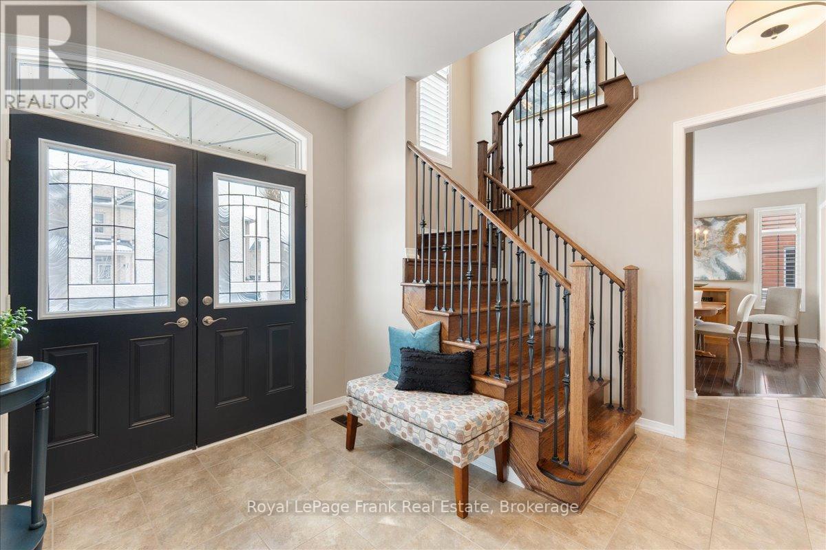 79 Durhamview Crescent, Whitchurch-Stouffville, Ontario  L4A 1S4 - Photo 4 - N12899890