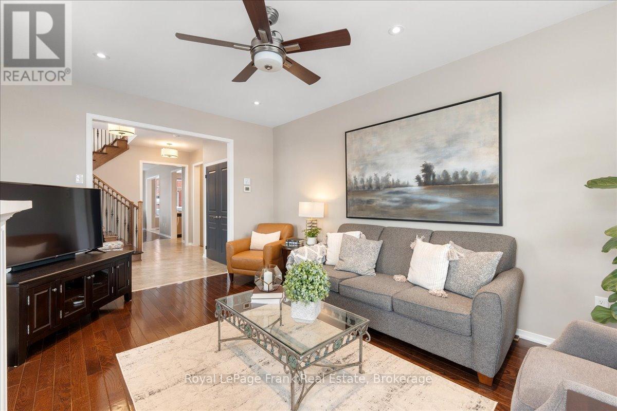 79 Durhamview Crescent, Whitchurch-Stouffville, Ontario  L4A 1S4 - Photo 8 - N12899890