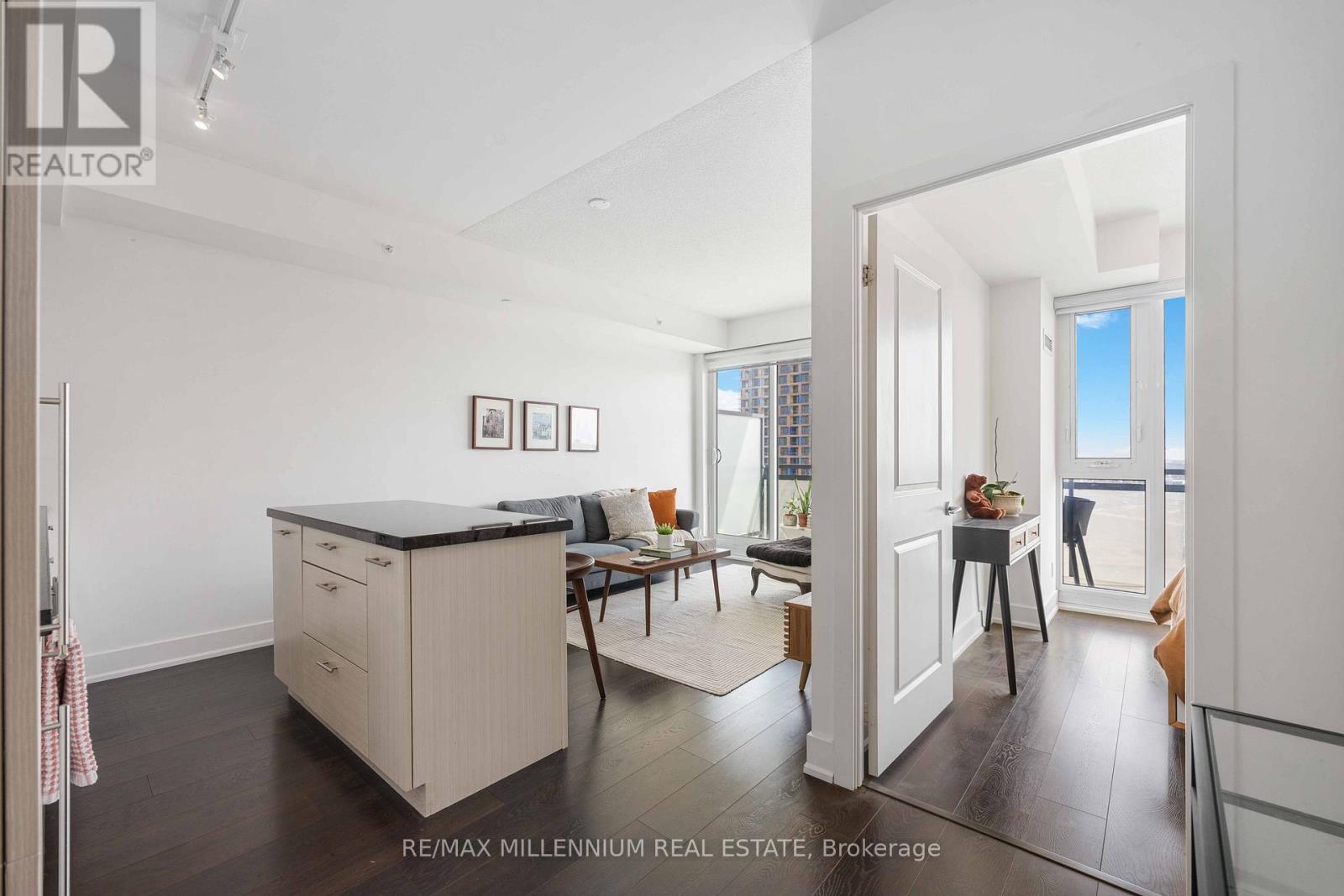 1517 - 8081 Birchmount Road E, Markham, Ontario  L6G 0G5 - Photo 5 - N12899922