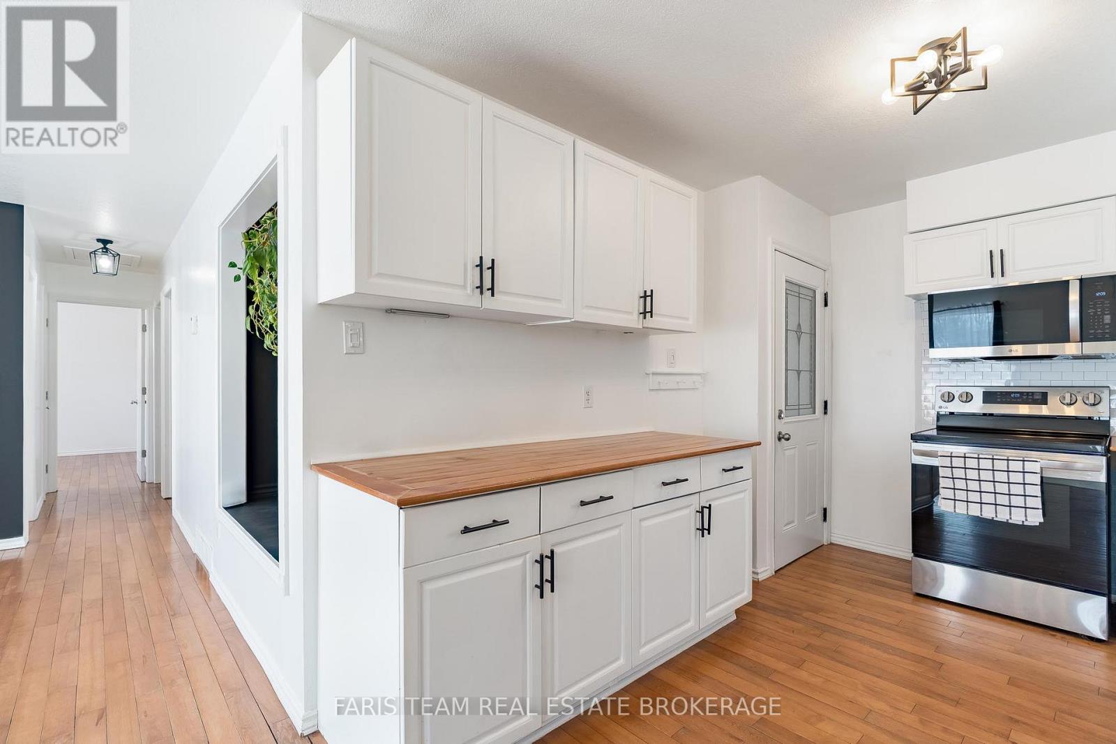 510 Mary Street, Tay, Ontario  L0K 1R0 - Photo 12 - S12899694