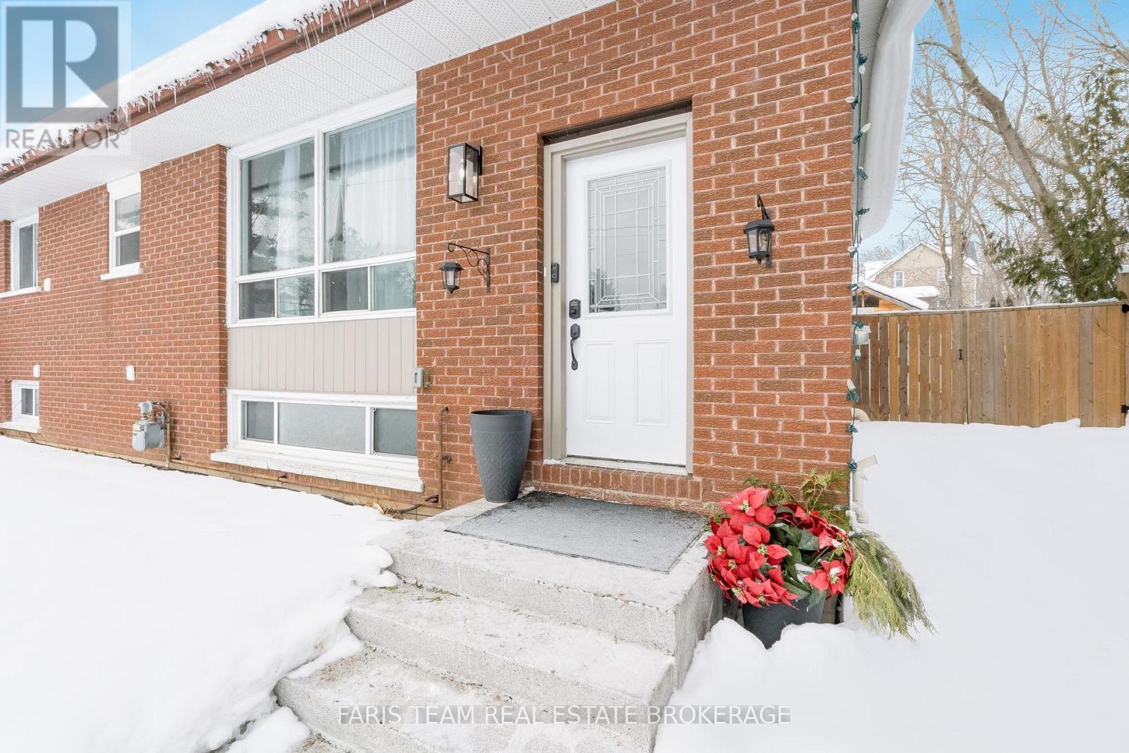 510 Mary Street, Tay, Ontario  L0K 1R0 - Photo 5 - S12899694