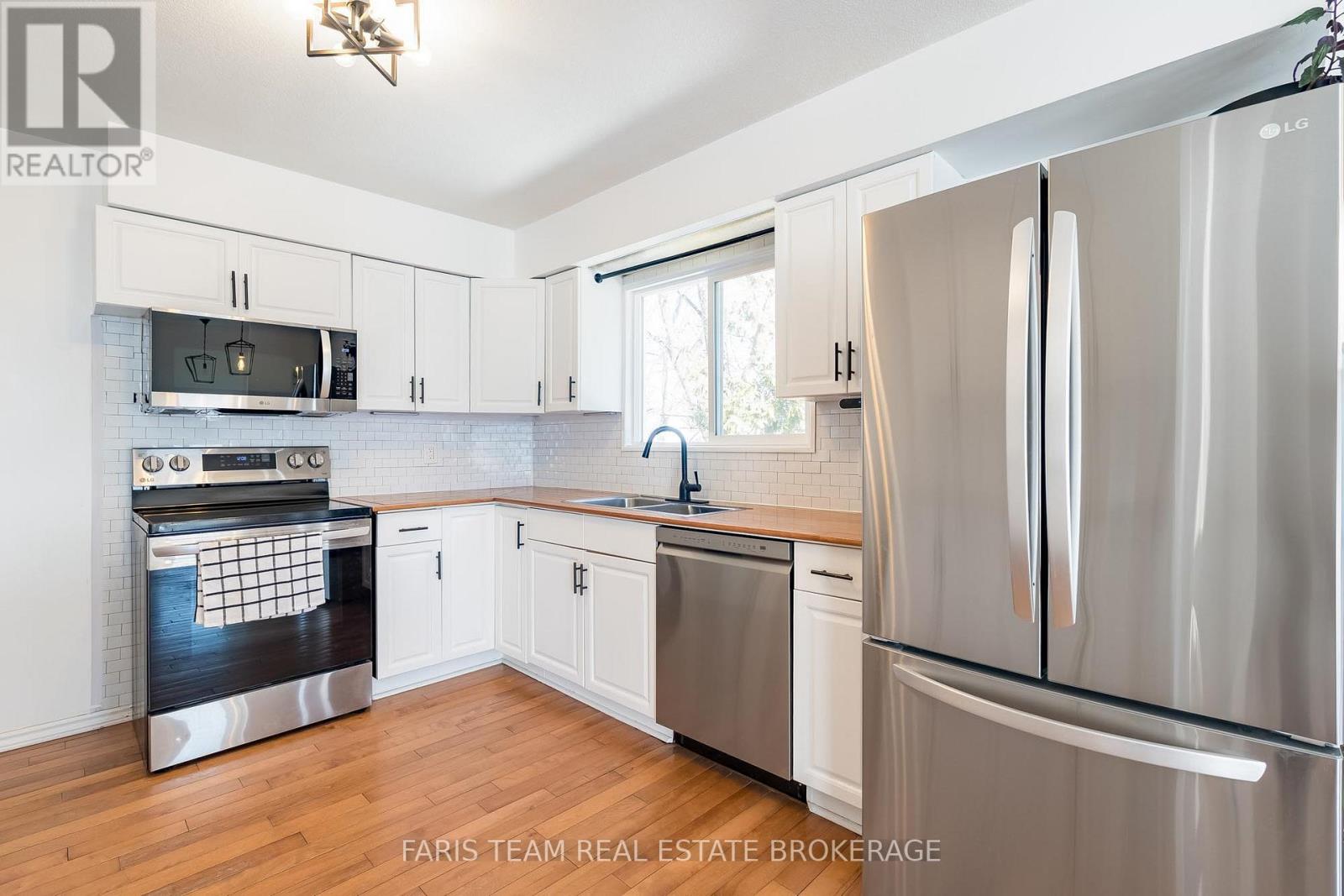 510 Mary Street, Tay, Ontario  L0K 1R0 - Photo 7 - S12899694