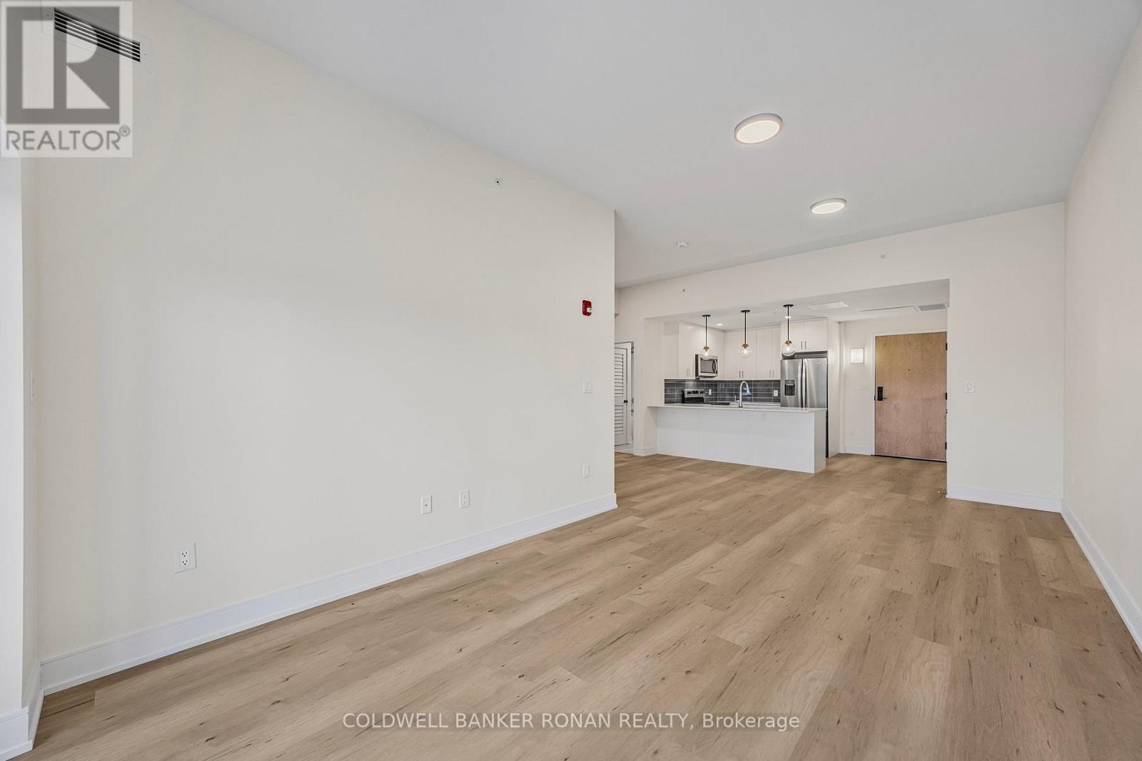 404 - 121 Mary Street, Clearview, Ontario  L0M 1G0 - Photo 17 - S12899802