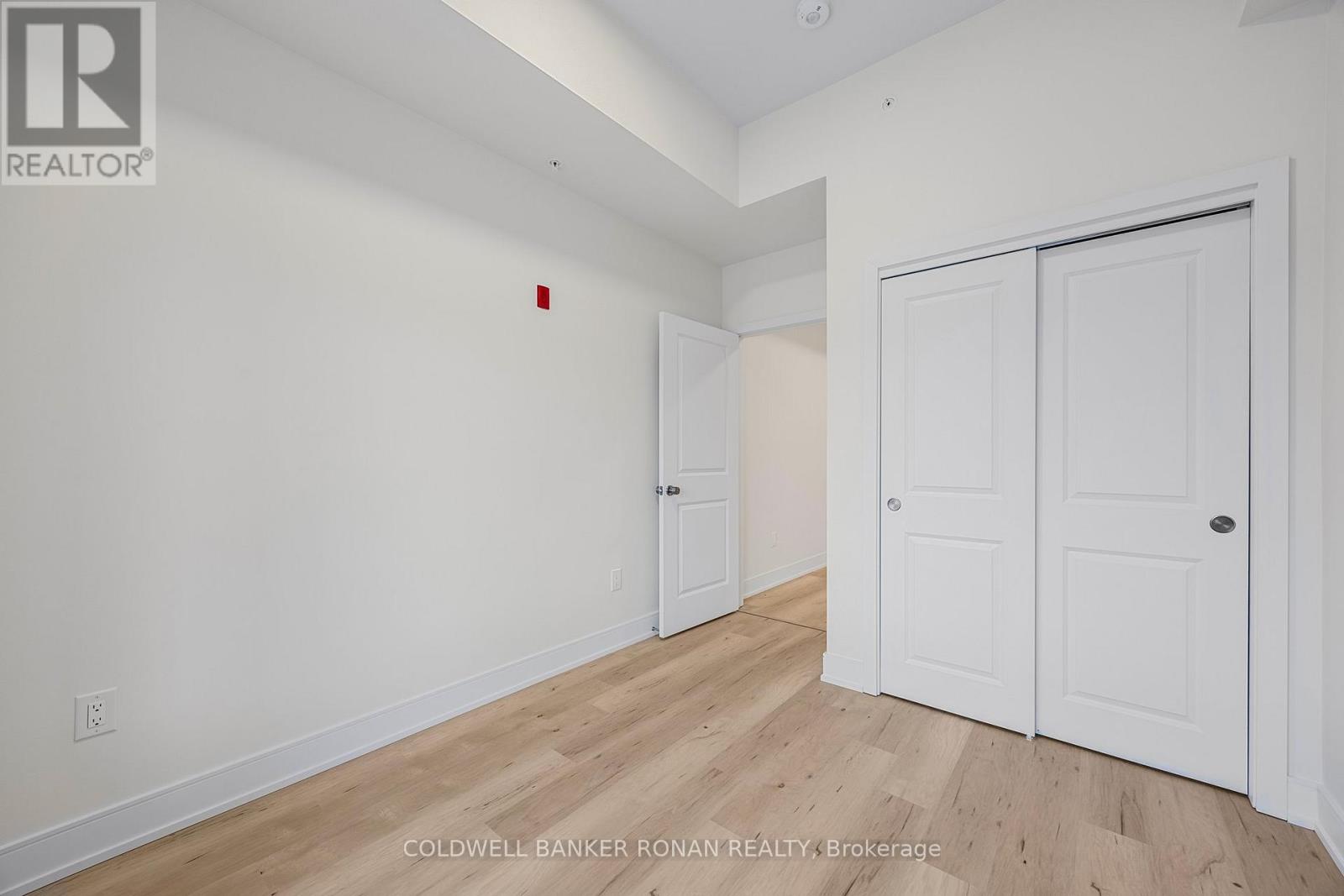 404 - 121 Mary Street, Clearview, Ontario  L0M 1G0 - Photo 19 - S12899802