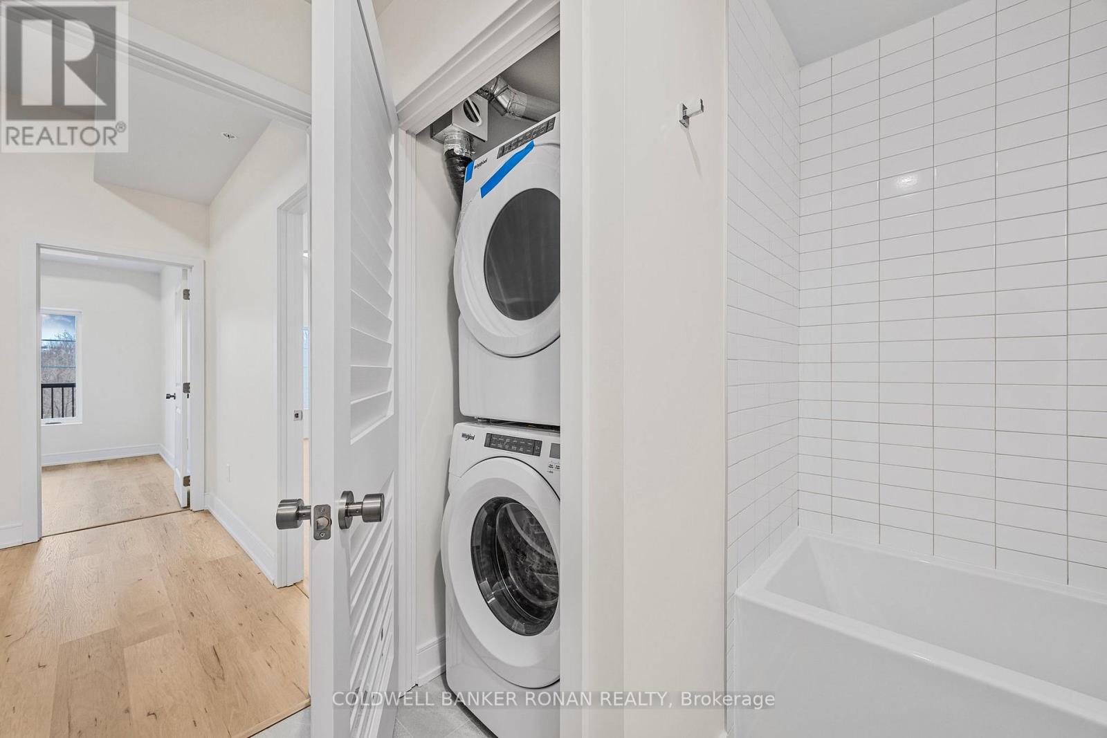 404 - 121 Mary Street, Clearview, Ontario  L0M 1G0 - Photo 21 - S12899802