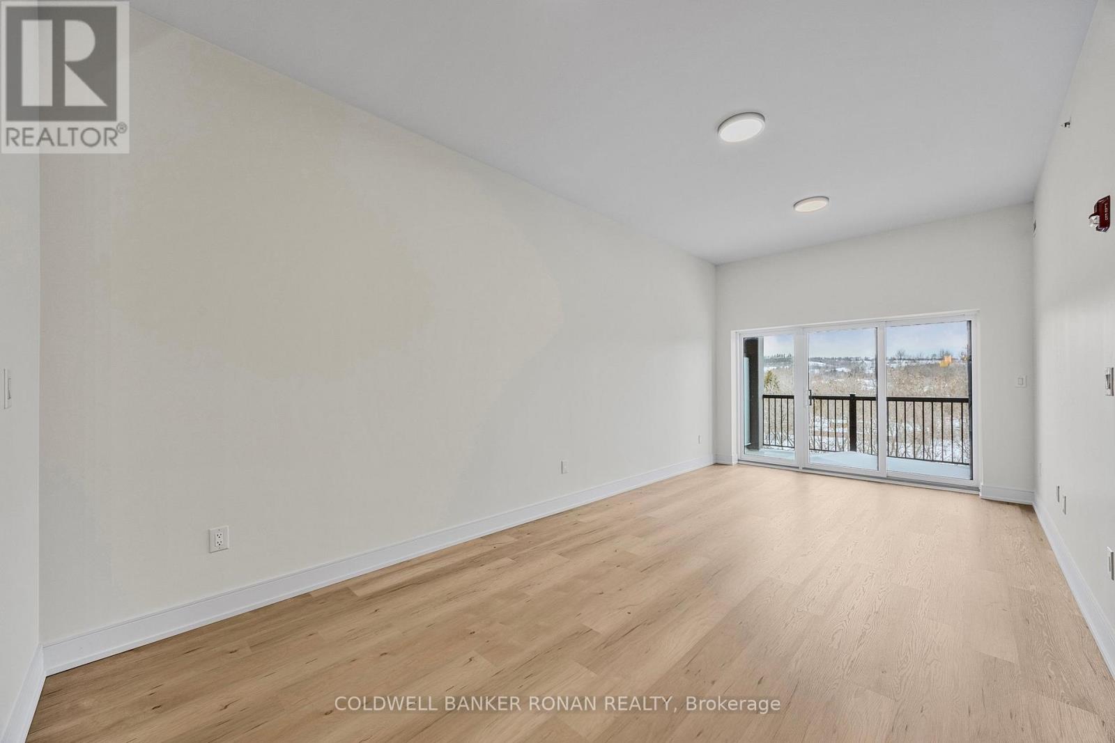 404 - 121 Mary Street, Clearview, Ontario  L0M 1G0 - Photo 8 - S12899802