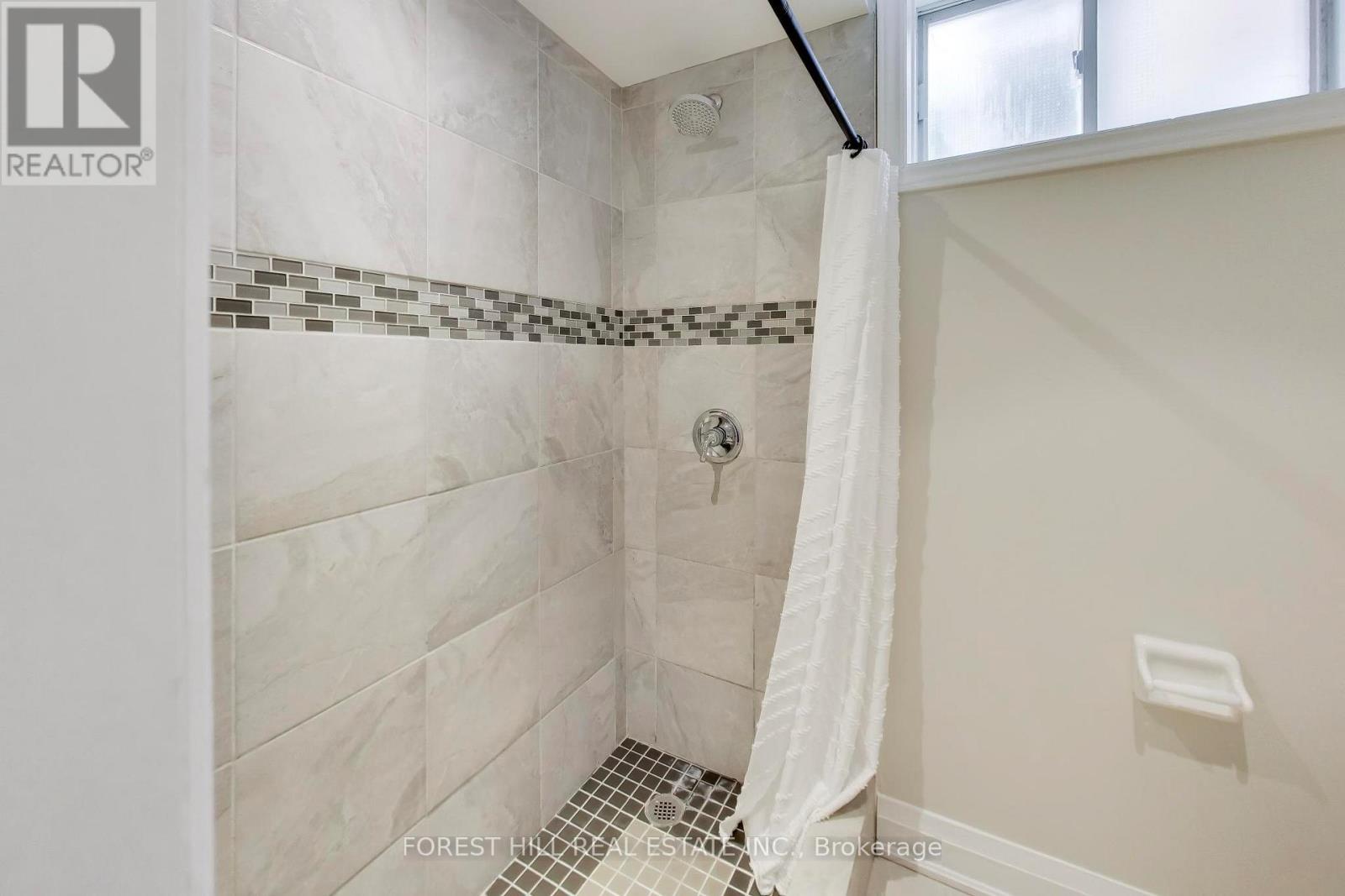 Lower - 34 Violet Street, Barrie, Ontario  L4N 9N2 - Photo 14 - S12899886