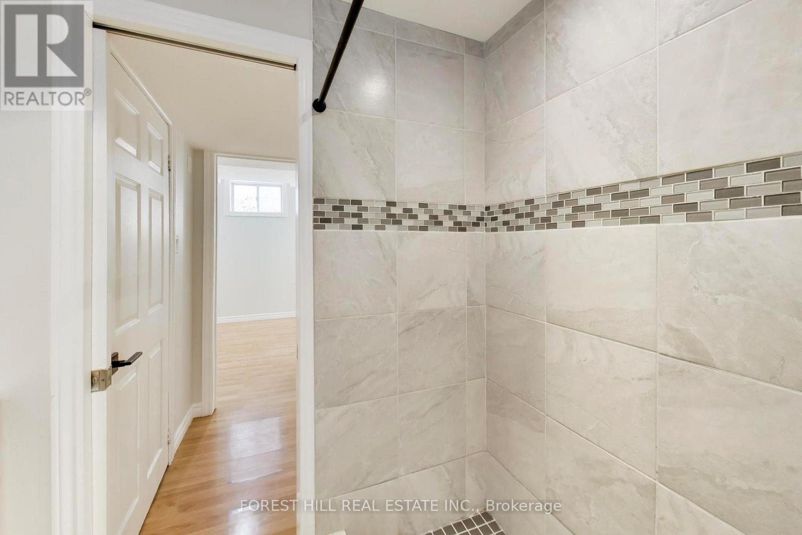 Lower - 34 Violet Street, Barrie, Ontario  L4N 9N2 - Photo 16 - S12899886