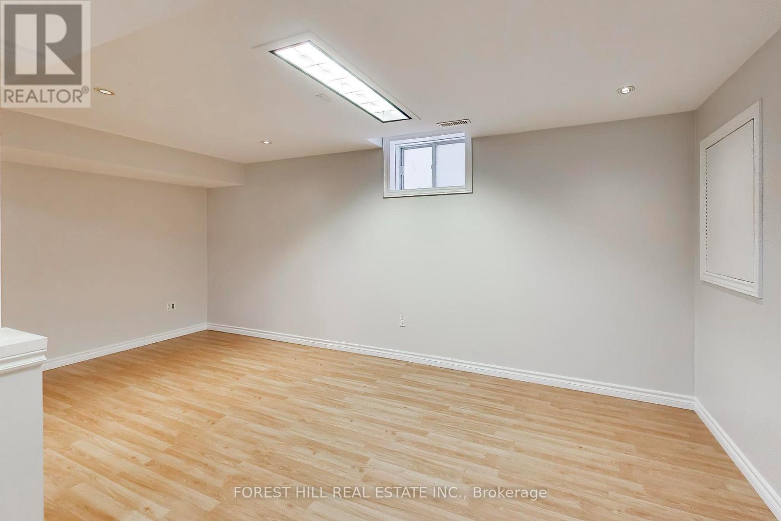 Lower - 34 Violet Street, Barrie, Ontario  L4N 9N2 - Photo 7 - S12899886