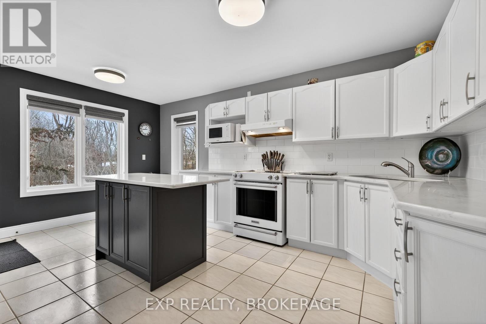 3079 Washburn Road, Frontenac (Frontenac South), Ontario  K0H 1H0 - Photo 5 - X12899504