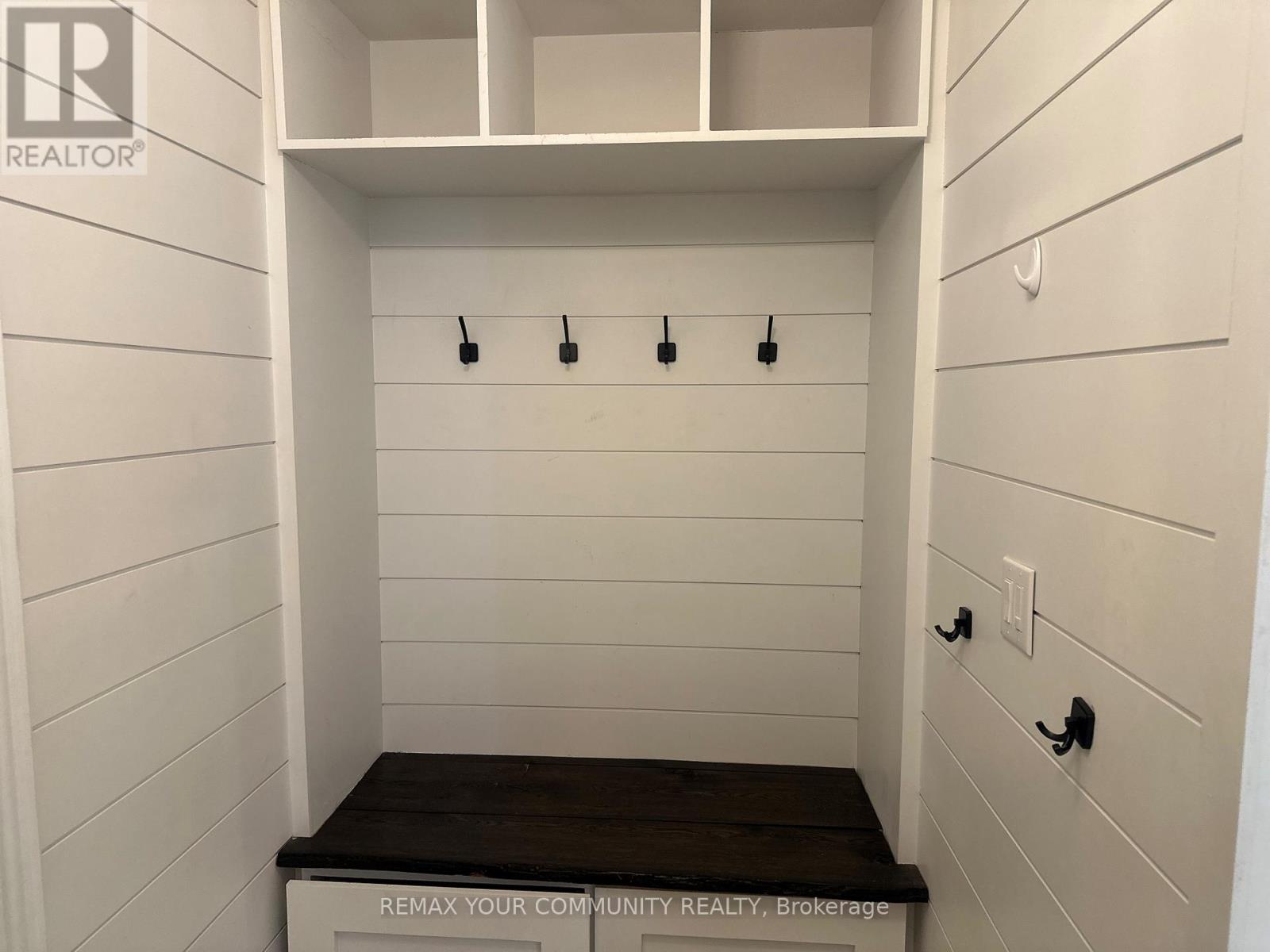 678 Somerville Drive, Newmarket (Stonehaven-Wyndham), Ontario  L3X 0J6 - Photo 30 - N12899576