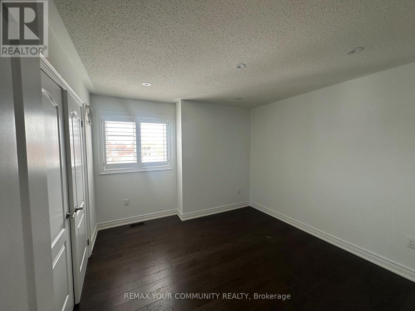 678 Somerville Drive, Newmarket (Stonehaven-Wyndham), Ontario  L3X 0J6 - Photo 20 - N12899576