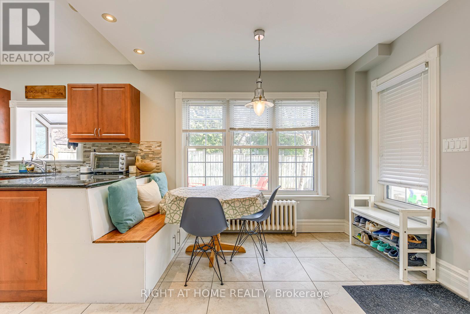 24 Mill Street N, Brampton, Ontario  L6X 1S6 - Photo 23 - W12899656