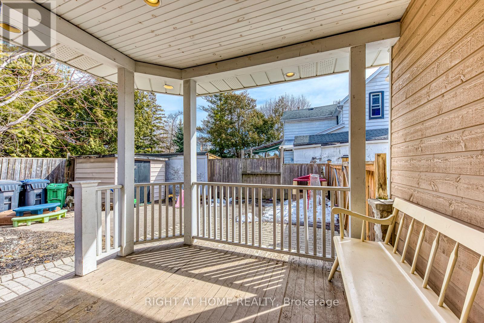 24 Mill Street N, Brampton, Ontario  L6X 1S6 - Photo 4 - W12899656