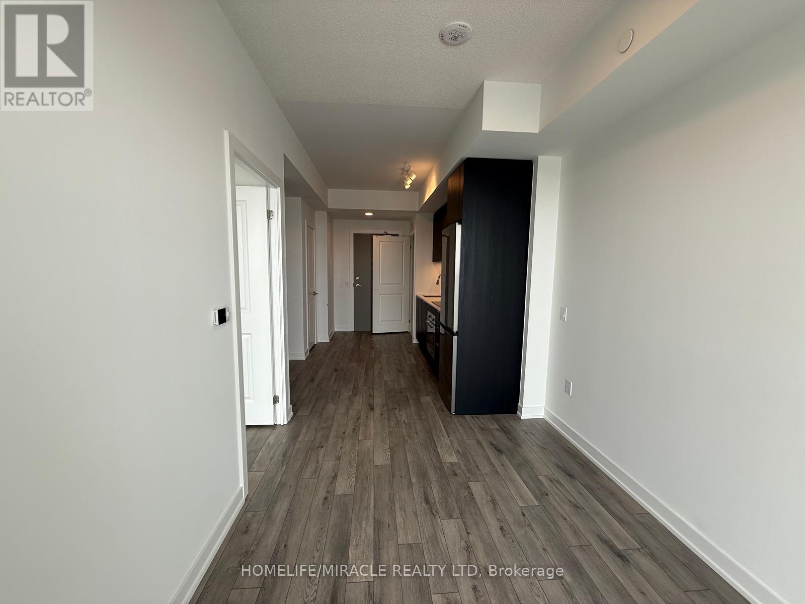 1518 - 15 Skyridge Drive, Brampton, Ontario  L6P 4S3 - Photo 2 - W12899670