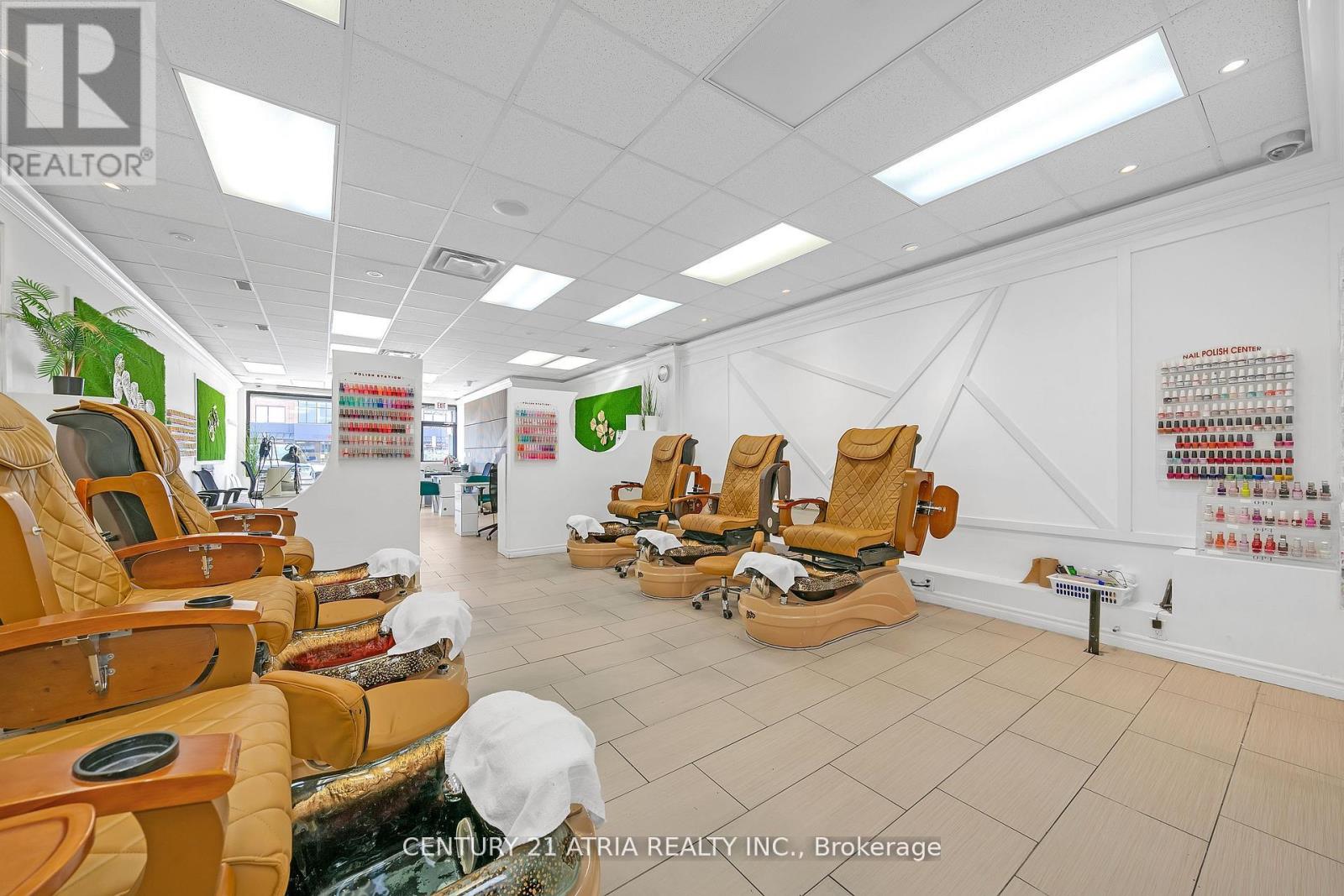 3047 Hurontario Street, Mississauga, Ontario  L5A 2G9 - Photo 13 - W12899672