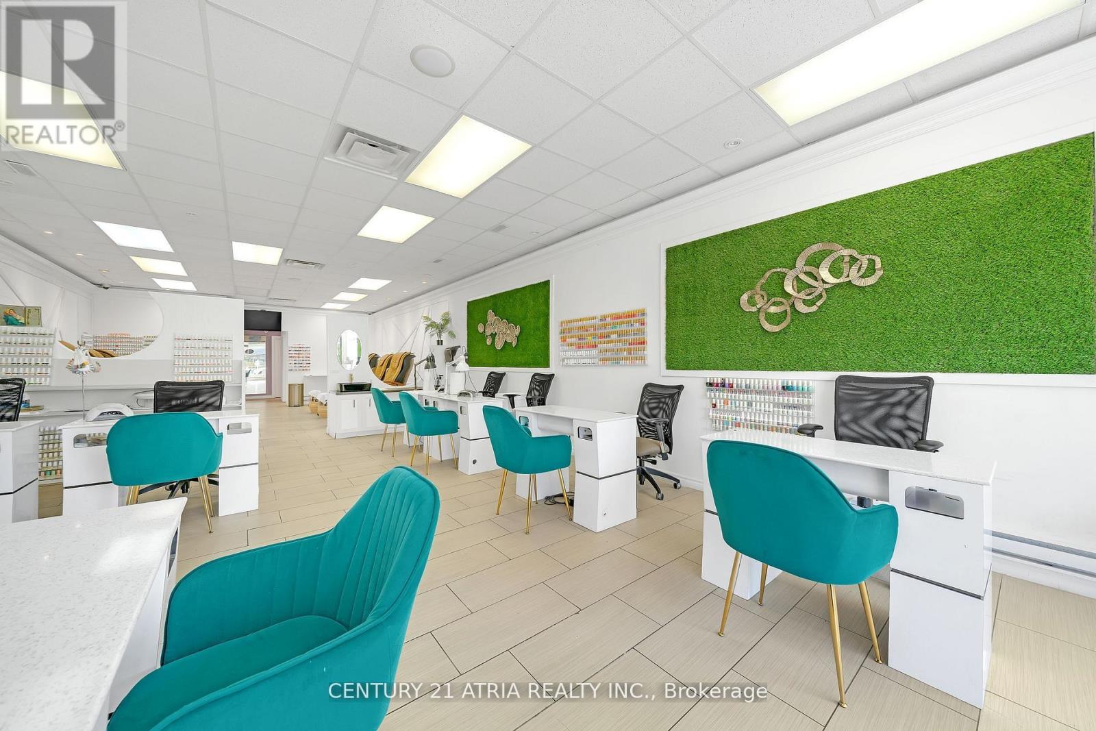 3047 Hurontario Street, Mississauga, Ontario  L5A 2G9 - Photo 21 - W12899672