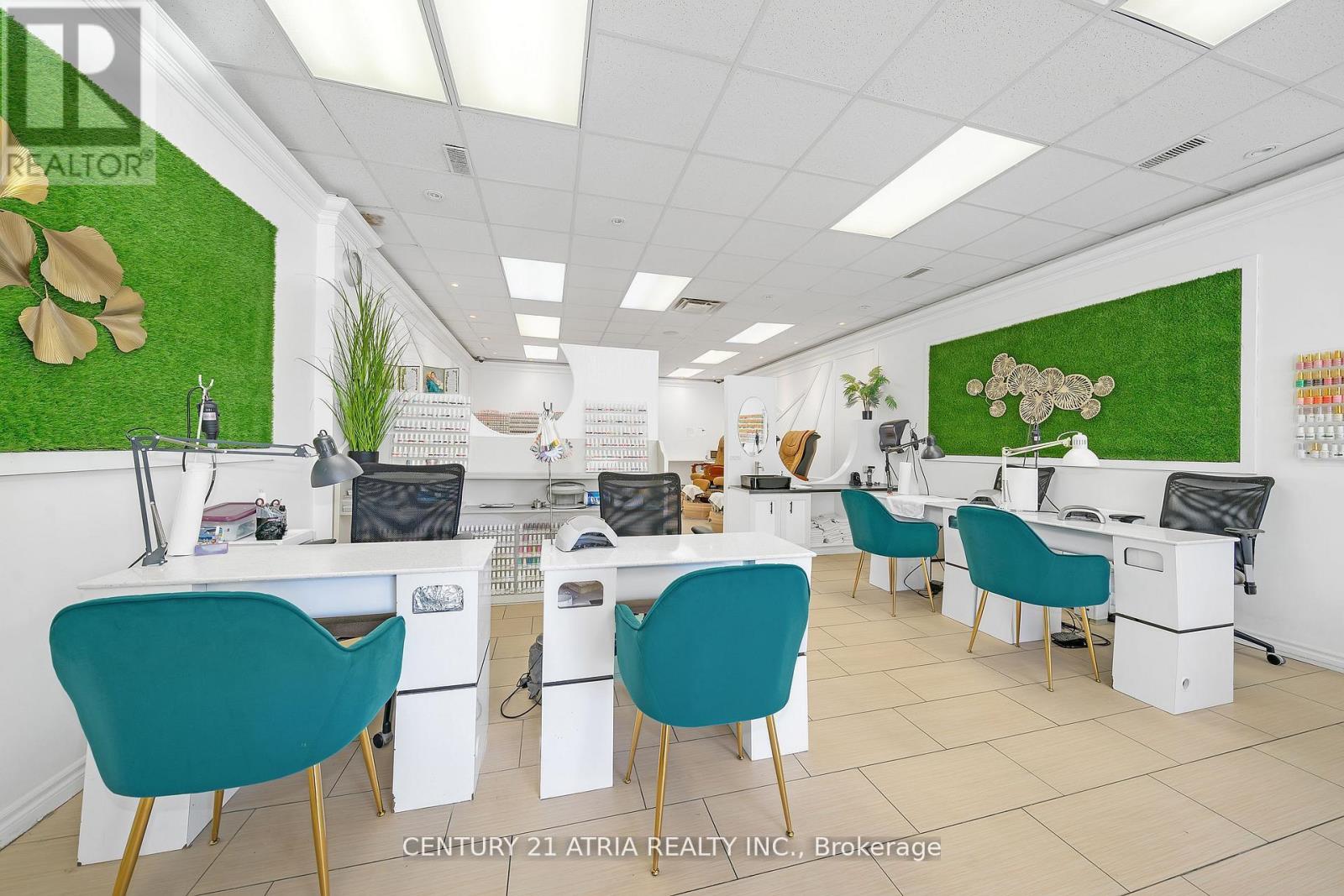 3047 Hurontario Street, Mississauga, Ontario  L5A 2G9 - Photo 7 - W12899672