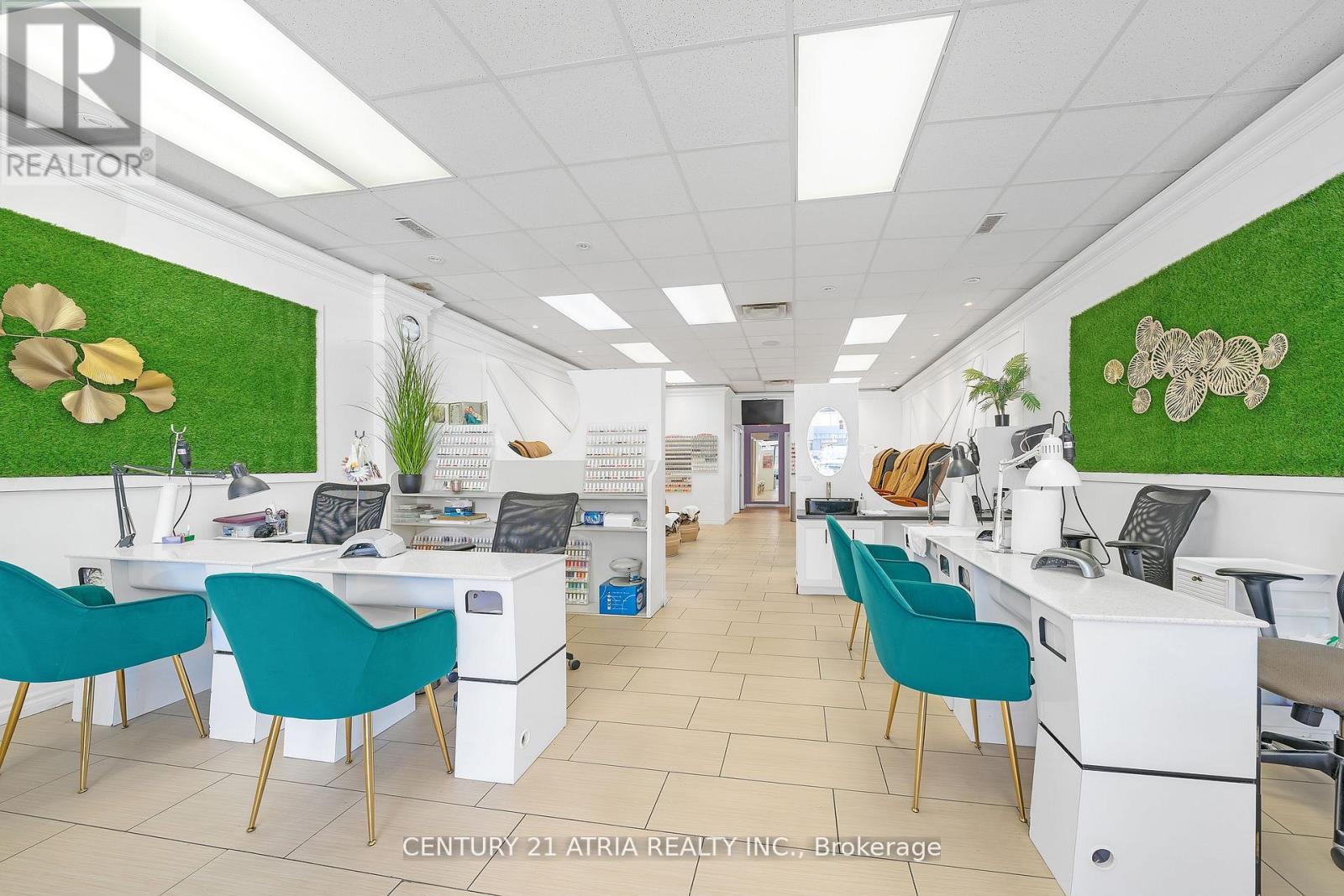 3047 Hurontario Street, Mississauga, Ontario  L5A 2G9 - Photo 9 - W12899672