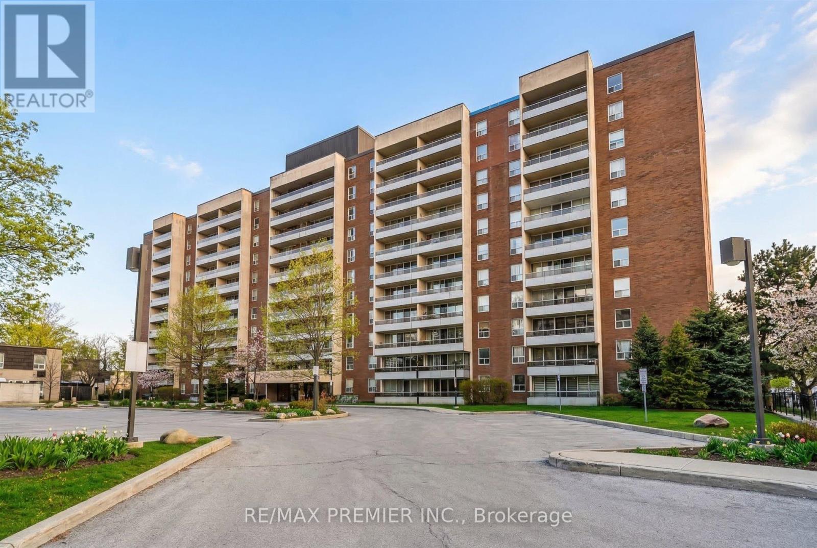 604 - 25 FOUR WINDS DRIVE, Toronto, Ontario