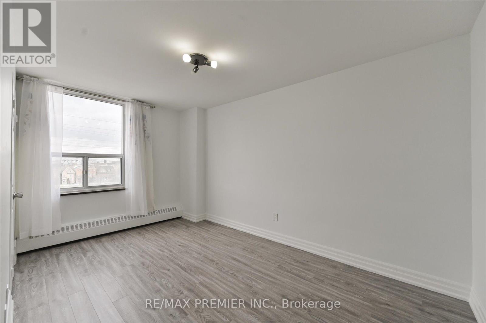 604 - 25 Four Winds Drive, Toronto, Ontario  M3J 1K8 - Photo 22 - W12899676