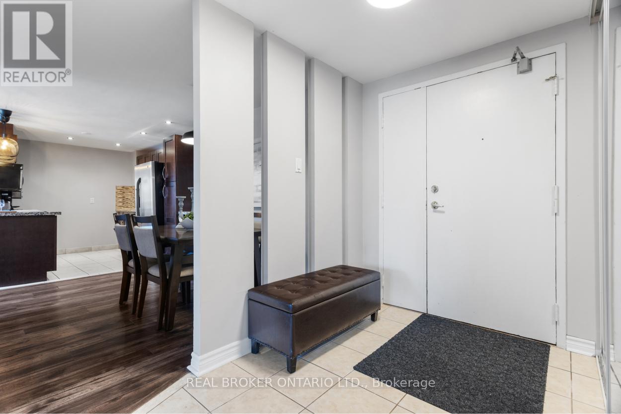 111 - 6720 Glen Erin Drive, Mississauga, Ontario  L5N 3K8 - Photo 5 - W12899714