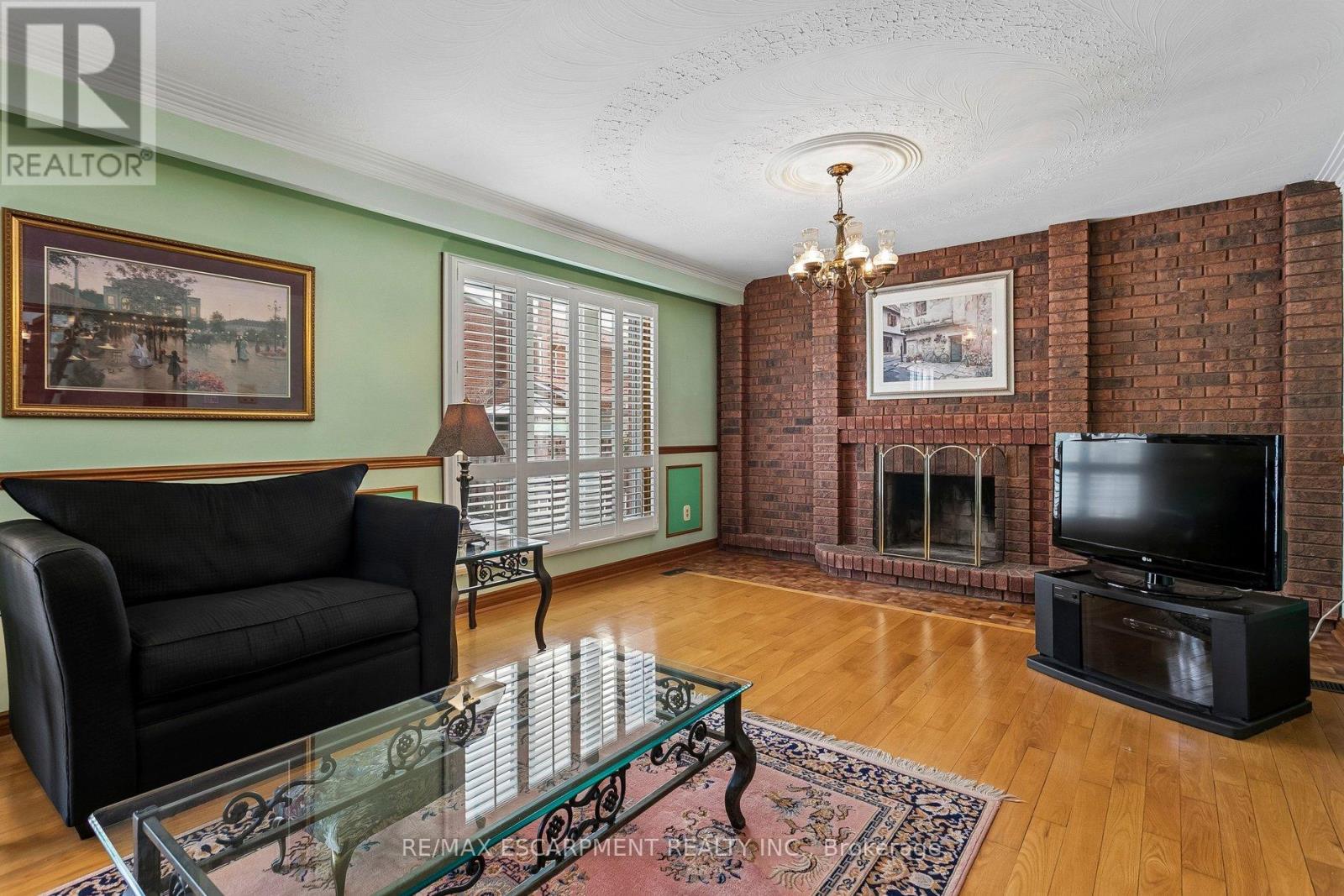 1400 Bough Beeches Boulevard, Mississauga, Ontario  L4W 3B5 - Photo 28 - W12899728