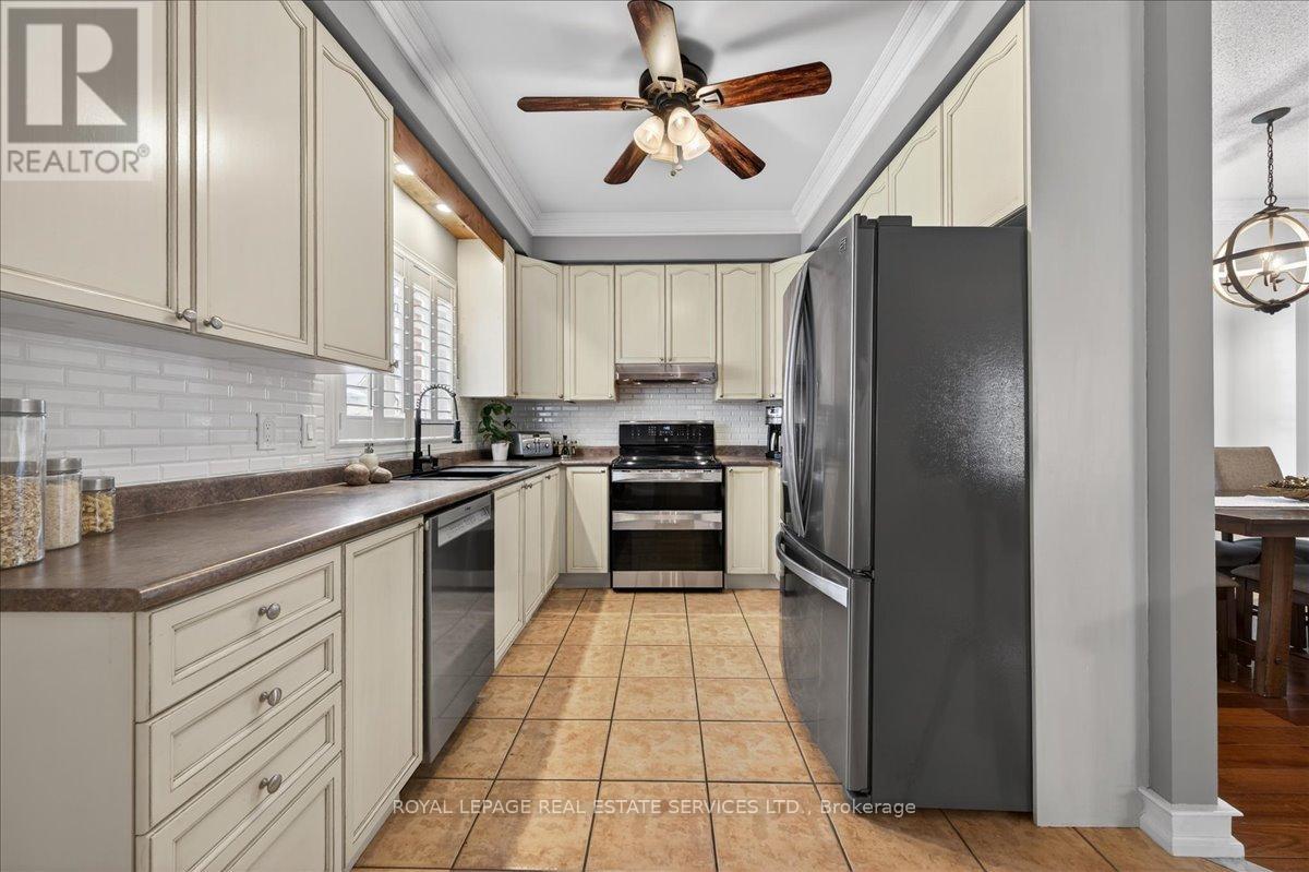 519 River Glen Boulevard, Oakville, Ontario  L6H 6N4 - Photo 18 - W12899732