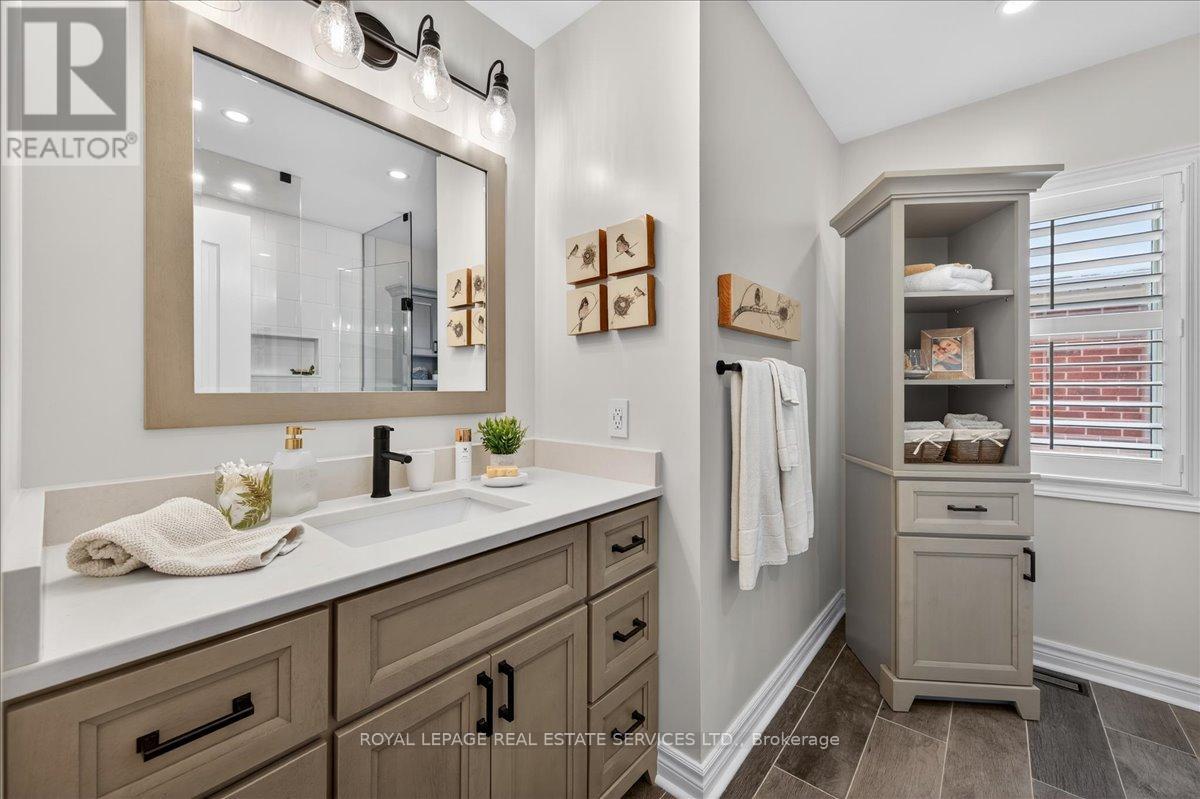 519 River Glen Boulevard, Oakville, Ontario  L6H 6N4 - Photo 34 - W12899732