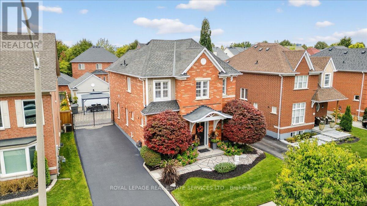 519 River Glen Boulevard, Oakville, Ontario  L6H 6N4 - Photo 4 - W12899732