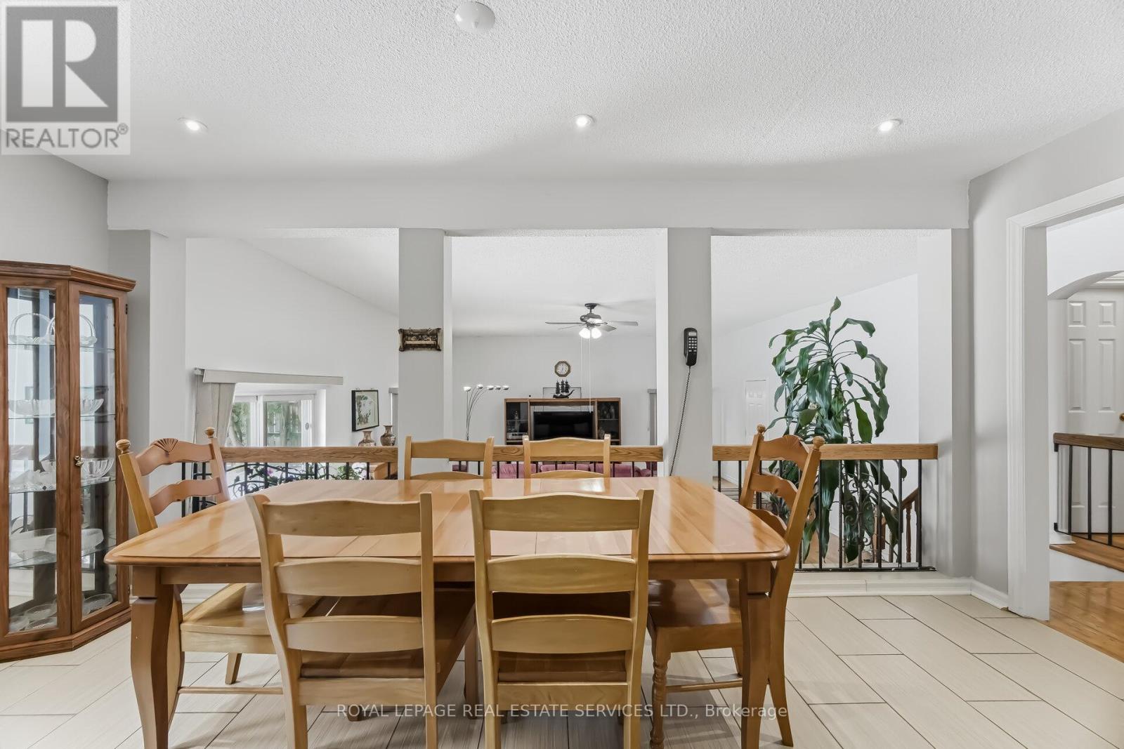 478 Wilson Height Boulevard, Toronto, Ontario  M3H 2V5 - Photo 13 - W12899734