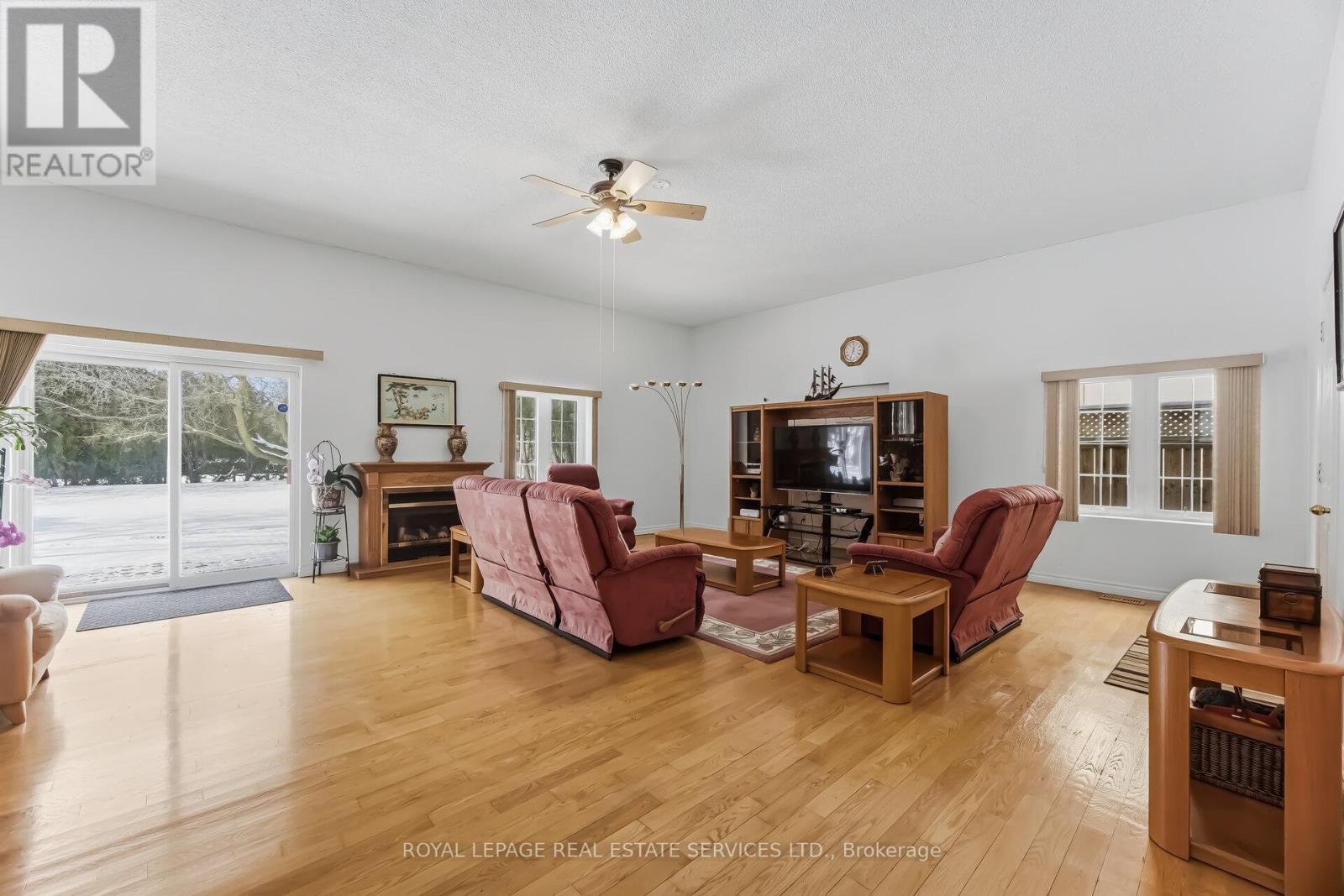 478 Wilson Height Boulevard, Toronto, Ontario  M3H 2V5 - Photo 15 - W12899734