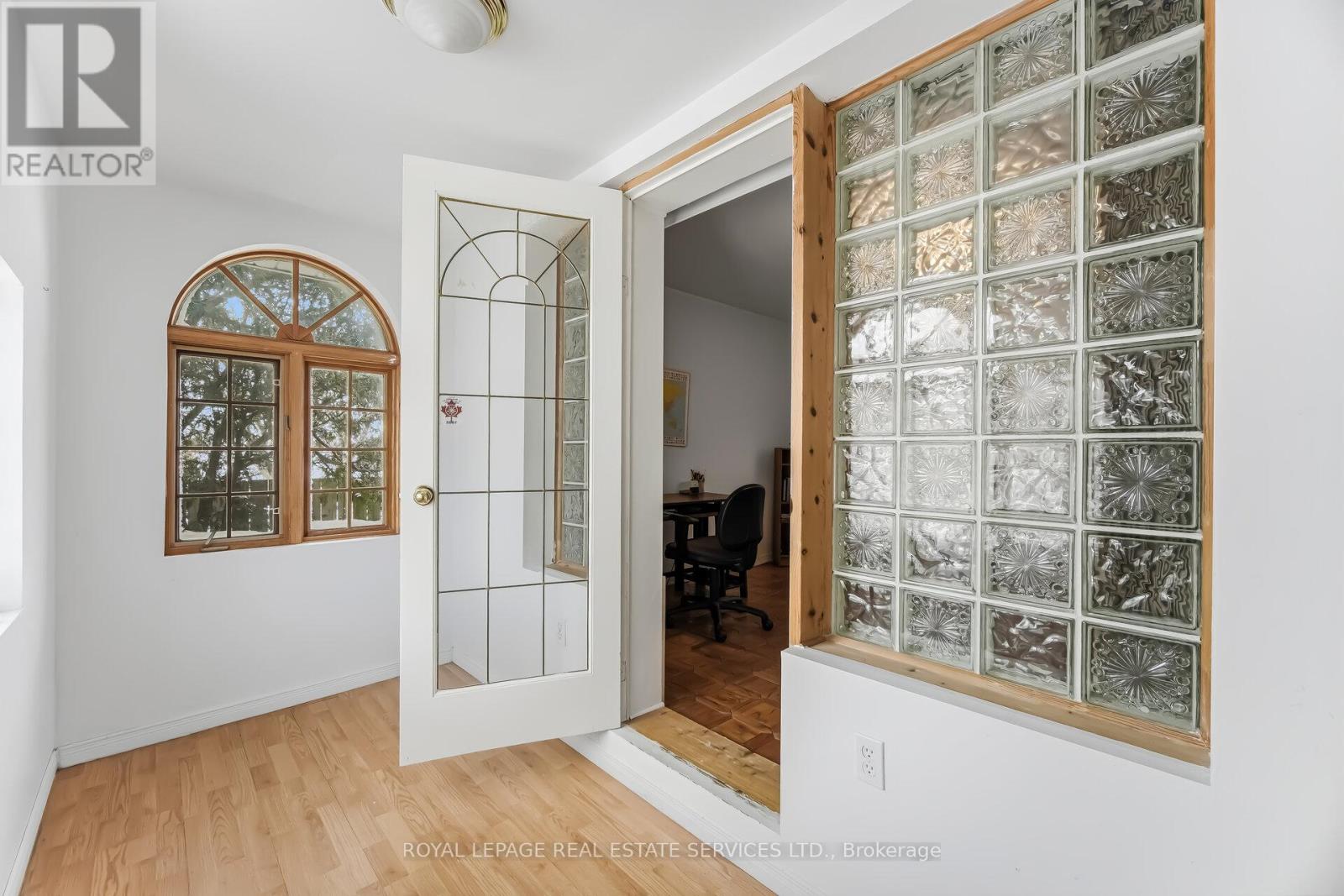 478 Wilson Height Boulevard, Toronto, Ontario  M3H 2V5 - Photo 20 - W12899734