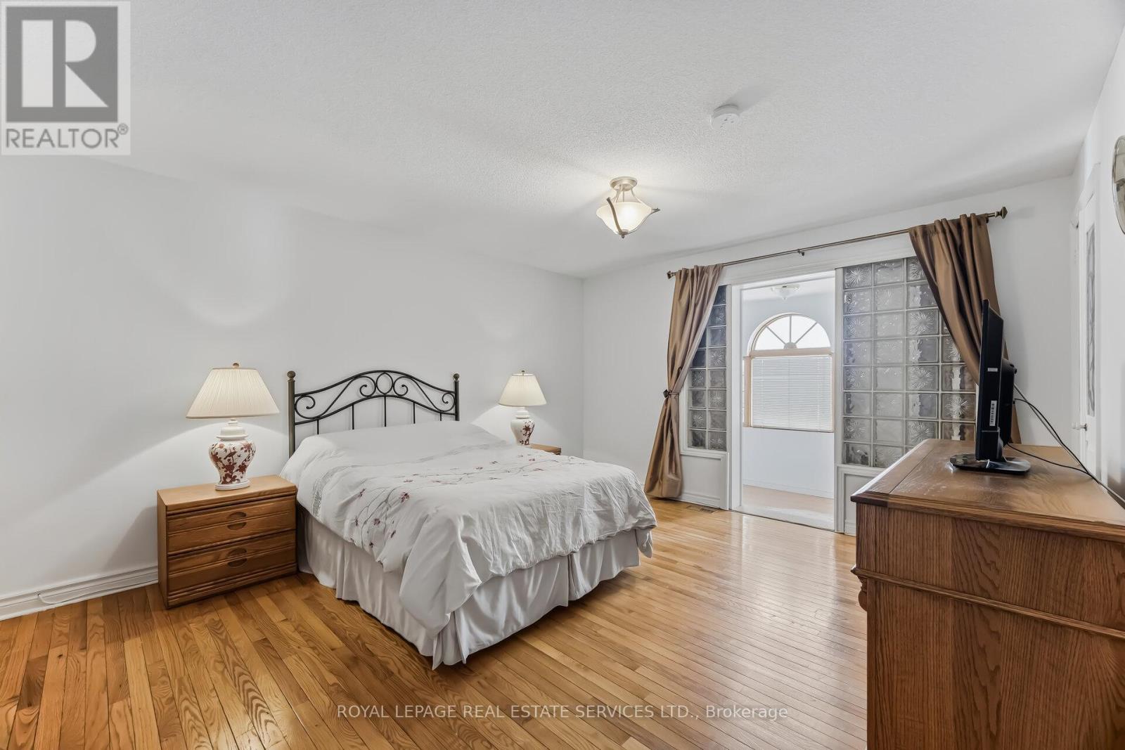 478 Wilson Height Boulevard, Toronto, Ontario  M3H 2V5 - Photo 23 - W12899734