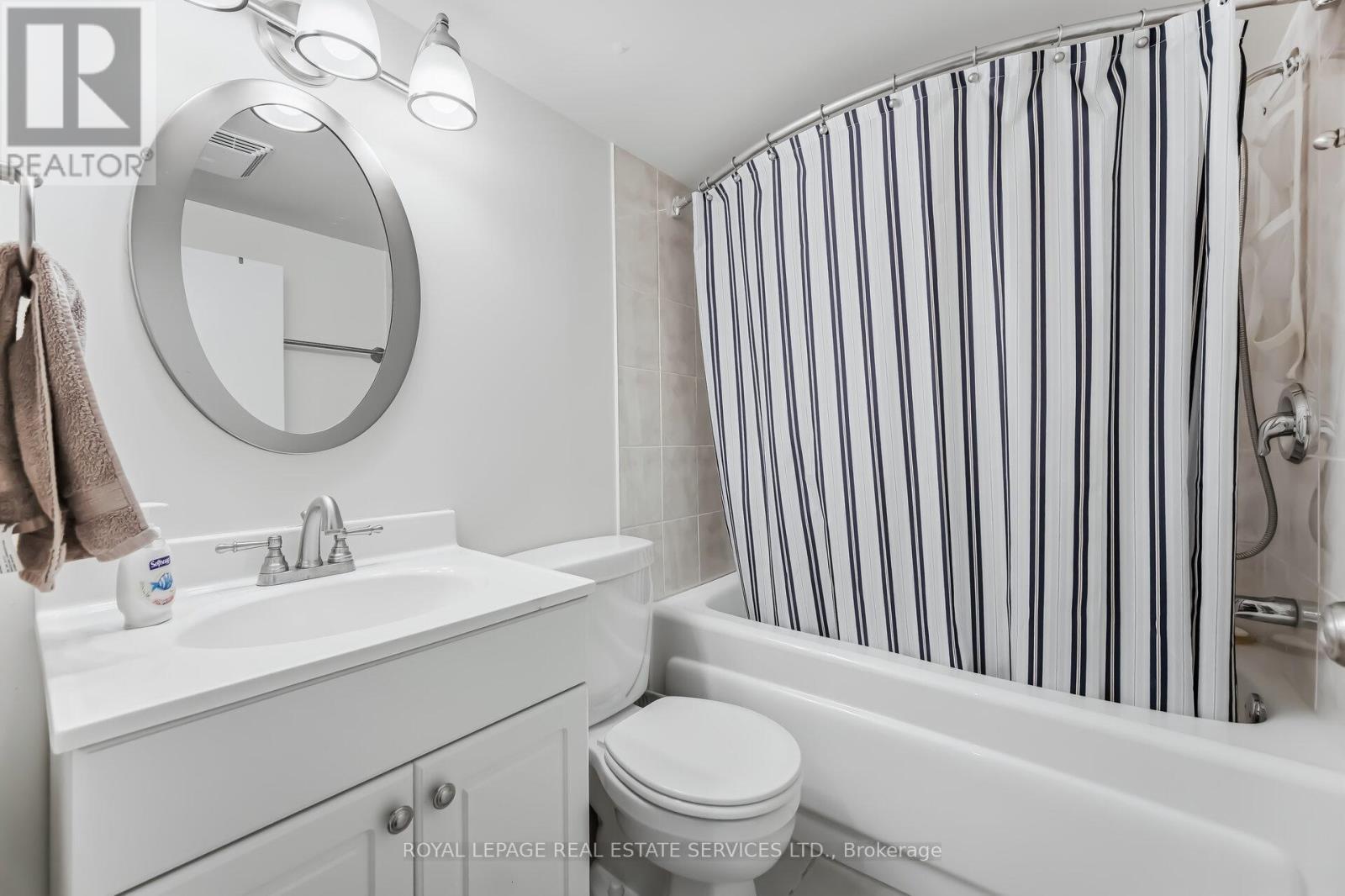 478 Wilson Height Boulevard, Toronto, Ontario  M3H 2V5 - Photo 44 - W12899734