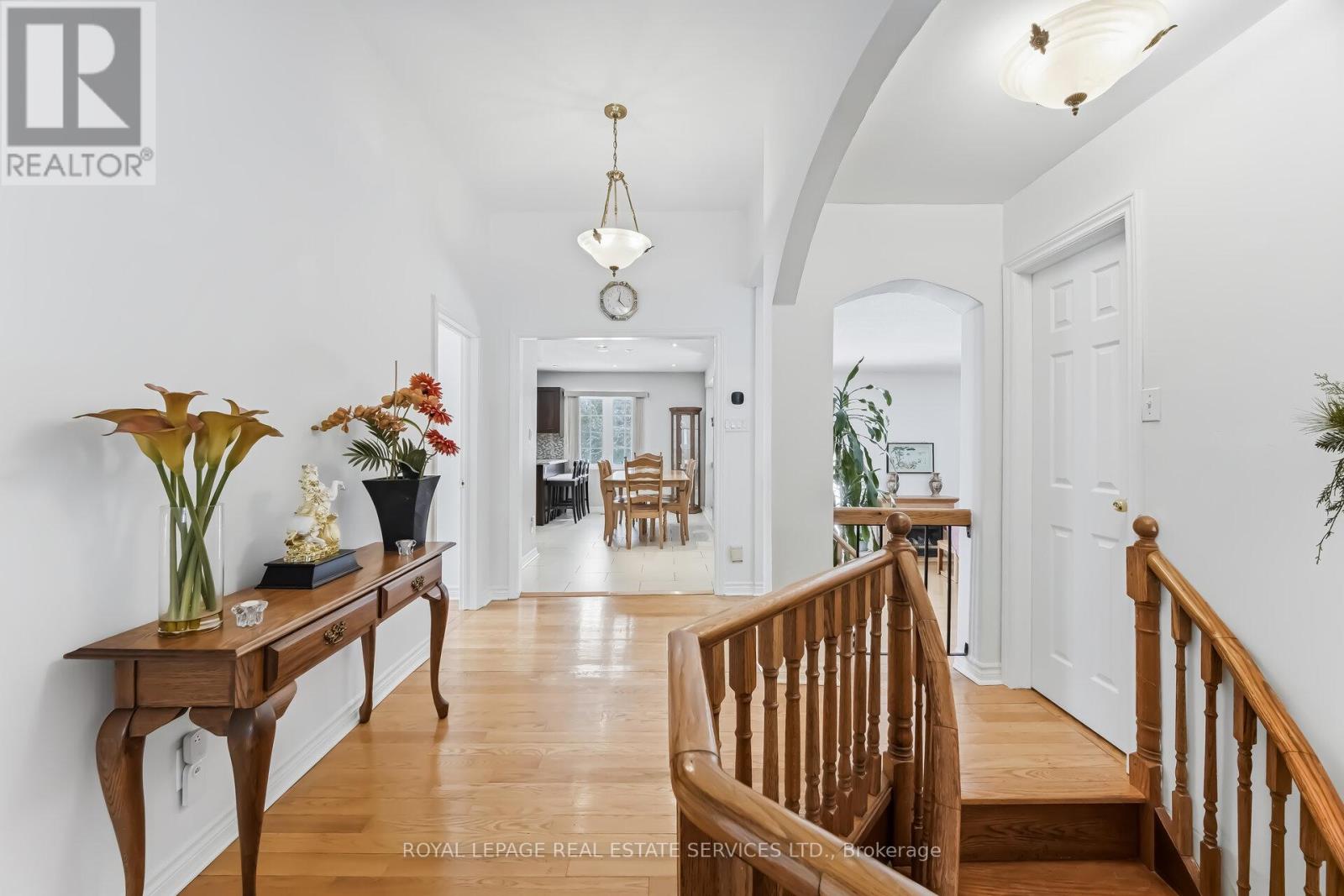 478 Wilson Height Boulevard, Toronto, Ontario  M3H 2V5 - Photo 6 - W12899734