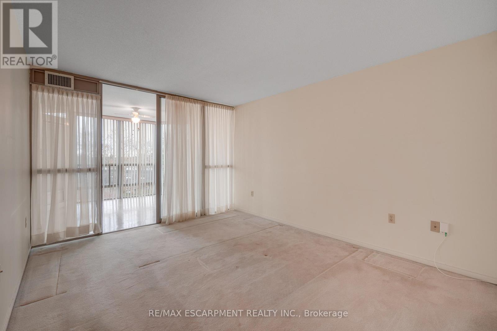 302 - 5070 Pinedale Avenue, Burlington, Ontario  L7L 5V6 - Photo 16 - W12899742