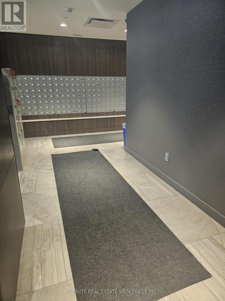 1506 - 2560 Eglinton Avenue W, Mississauga, Ontario  L5M 0Y3 - Photo 3 - W12899764