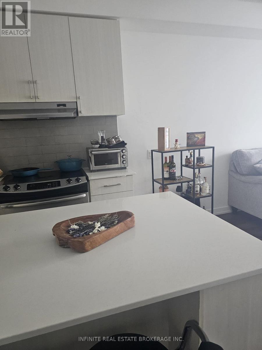 1506 - 2560 Eglinton Avenue W, Mississauga, Ontario  L5M 0Y3 - Photo 7 - W12899764