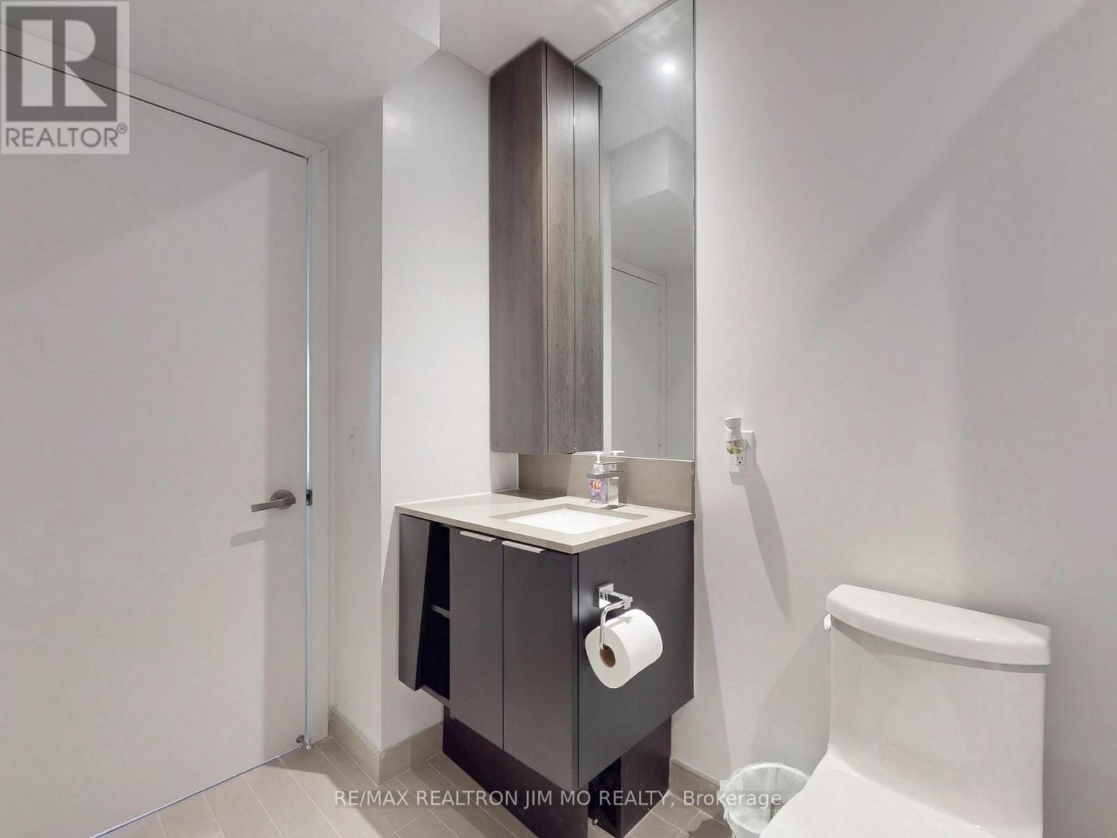 5307 - 3900 Confederation Parkway, Mississauga, Ontario  L5B 0M3 - Photo 30 - W12899772