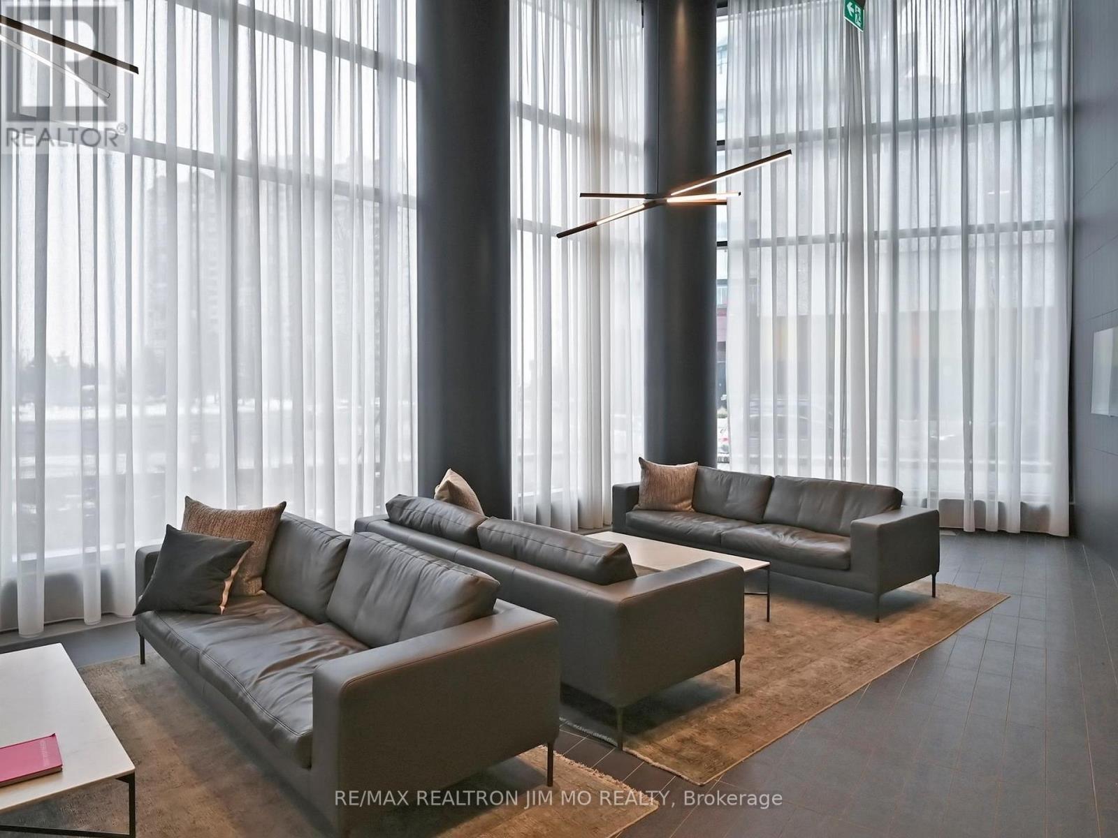 5307 - 3900 Confederation Parkway, Mississauga, Ontario  L5B 0M3 - Photo 8 - W12899772