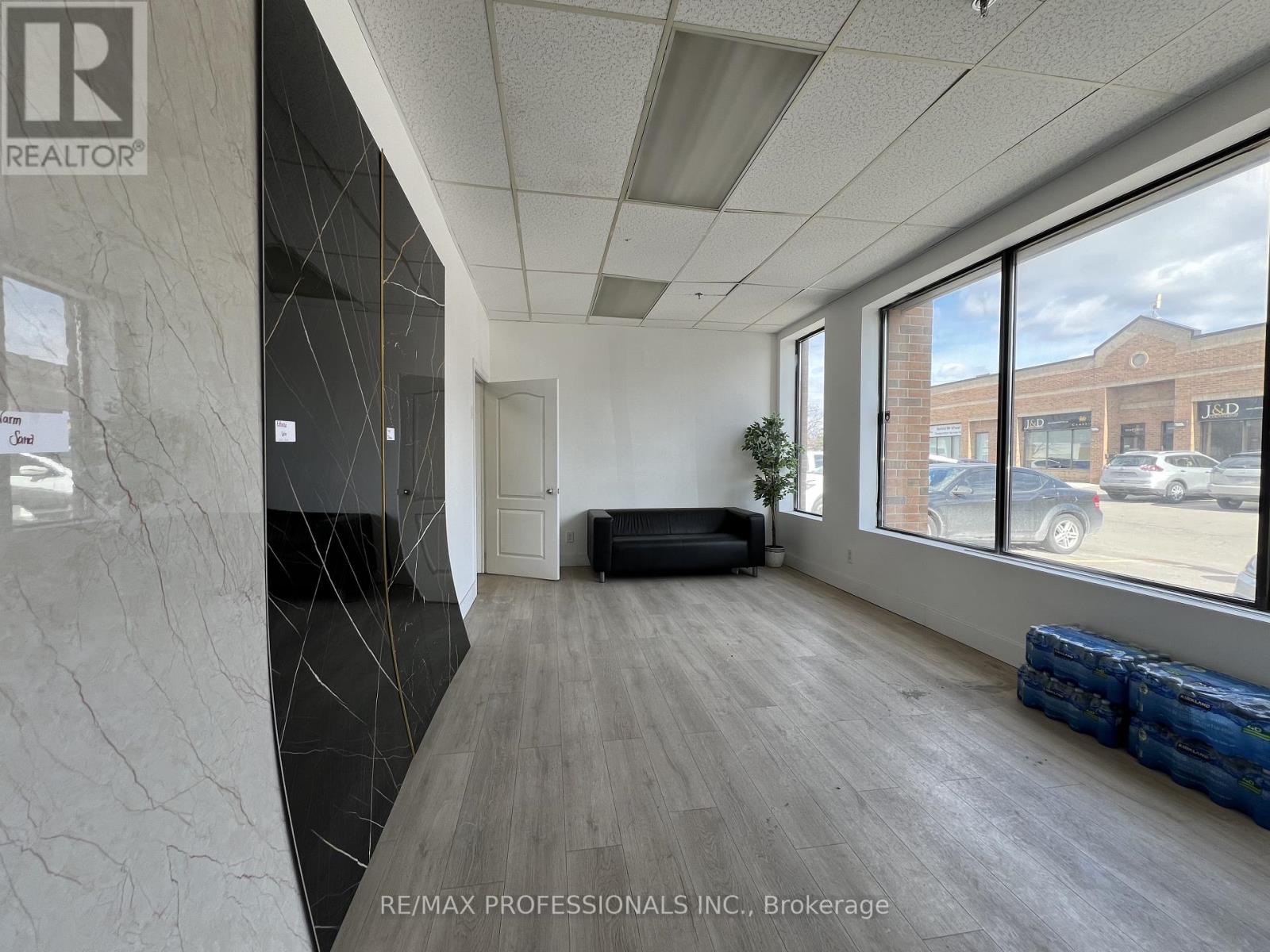 33 - 1310 Midway Boulevard, Mississauga, Ontario  L5T 2K5 - Photo 7 - W12899780