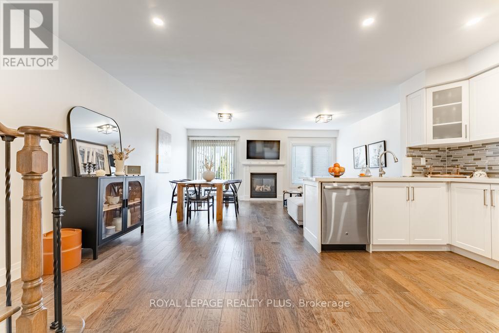 2171 Forest Gate Park, Oakville, Ontario  L6M 4B3 - Photo 5 - W12899792