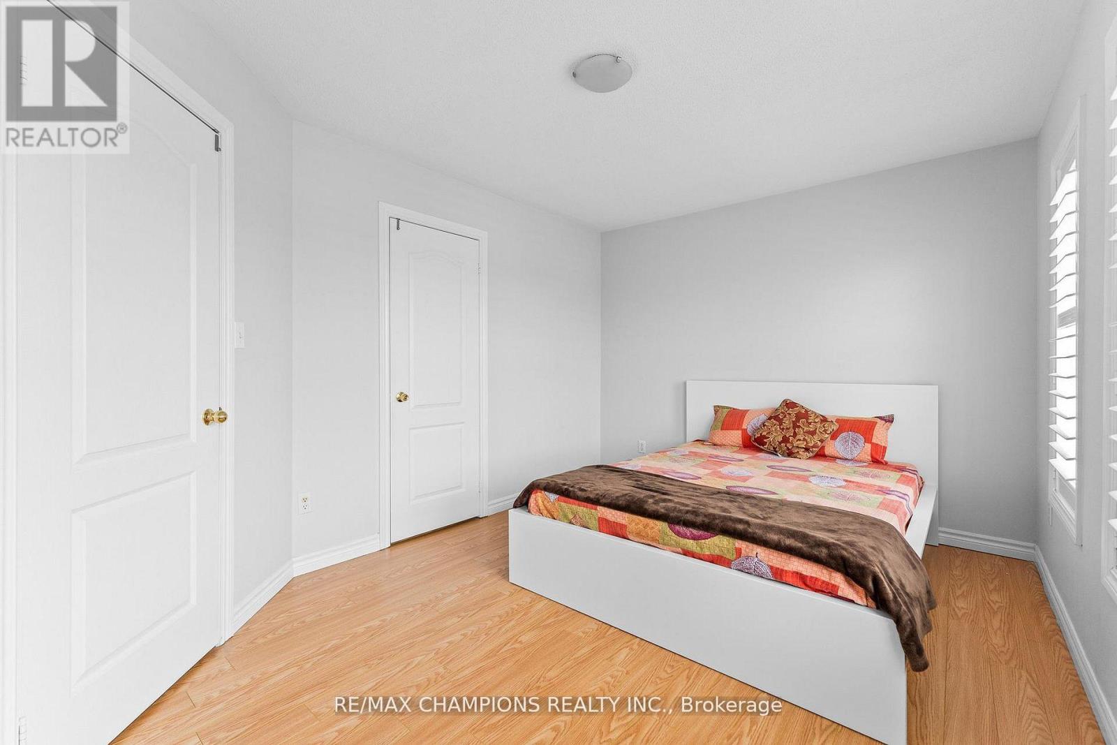 456 Father Tobin Road, Brampton, Ontario  L6R 0S2 - Photo 11 - W12899808