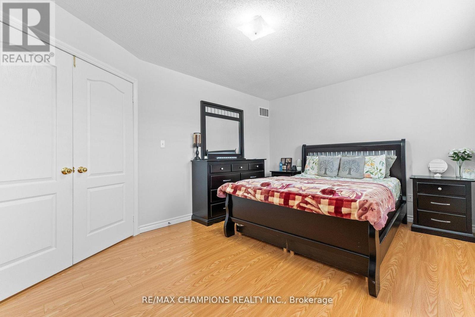 456 Father Tobin Road, Brampton, Ontario  L6R 0S2 - Photo 15 - W12899808