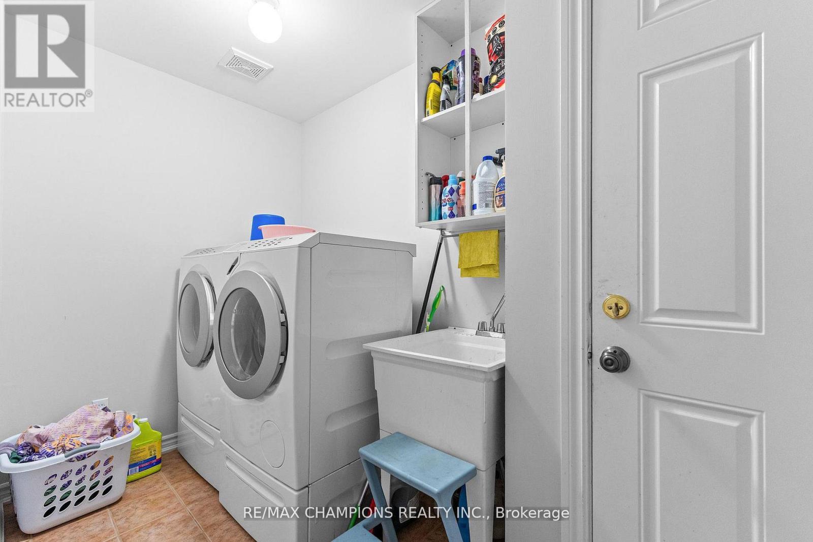 456 Father Tobin Road, Brampton, Ontario  L6R 0S2 - Photo 19 - W12899808